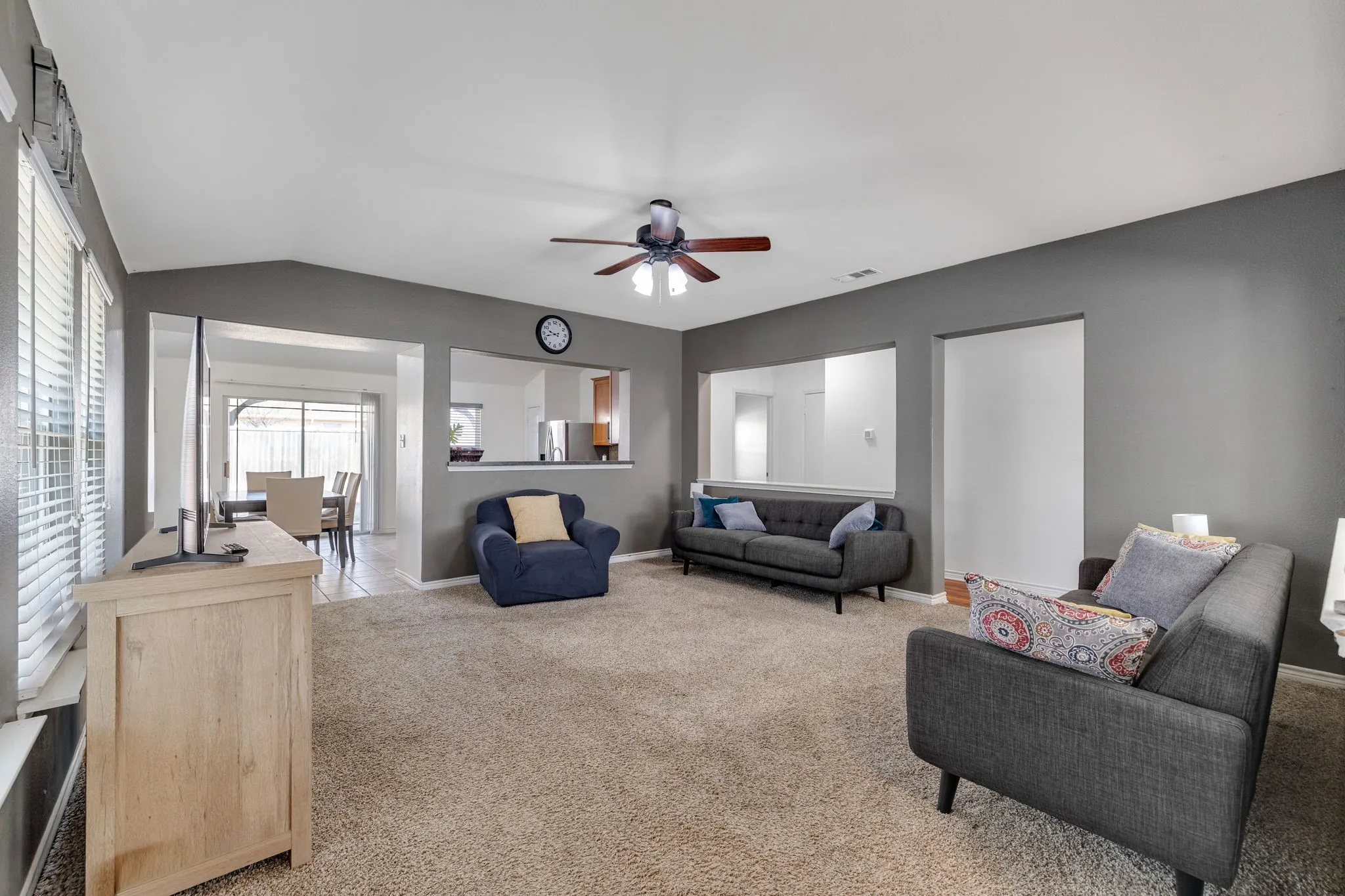 Single Family Residence For Sale in Collin County , 7004 Cotton Seed Drive, Mc Kinney, Texas 75070, 3 Bedroom, 2 Bathroom, 2 Garage spaces, 1,785 Sqft, built in 2007, mls#21309611, Real Estate Agent in Mc Kinney, Homes For Sale in Collin county, Homes For Sale in Mc Kinney, Realtor in Mc Kinney Texas, Real Estate Brokerage Independent Realty Texas, Luminita Cordes Realtor