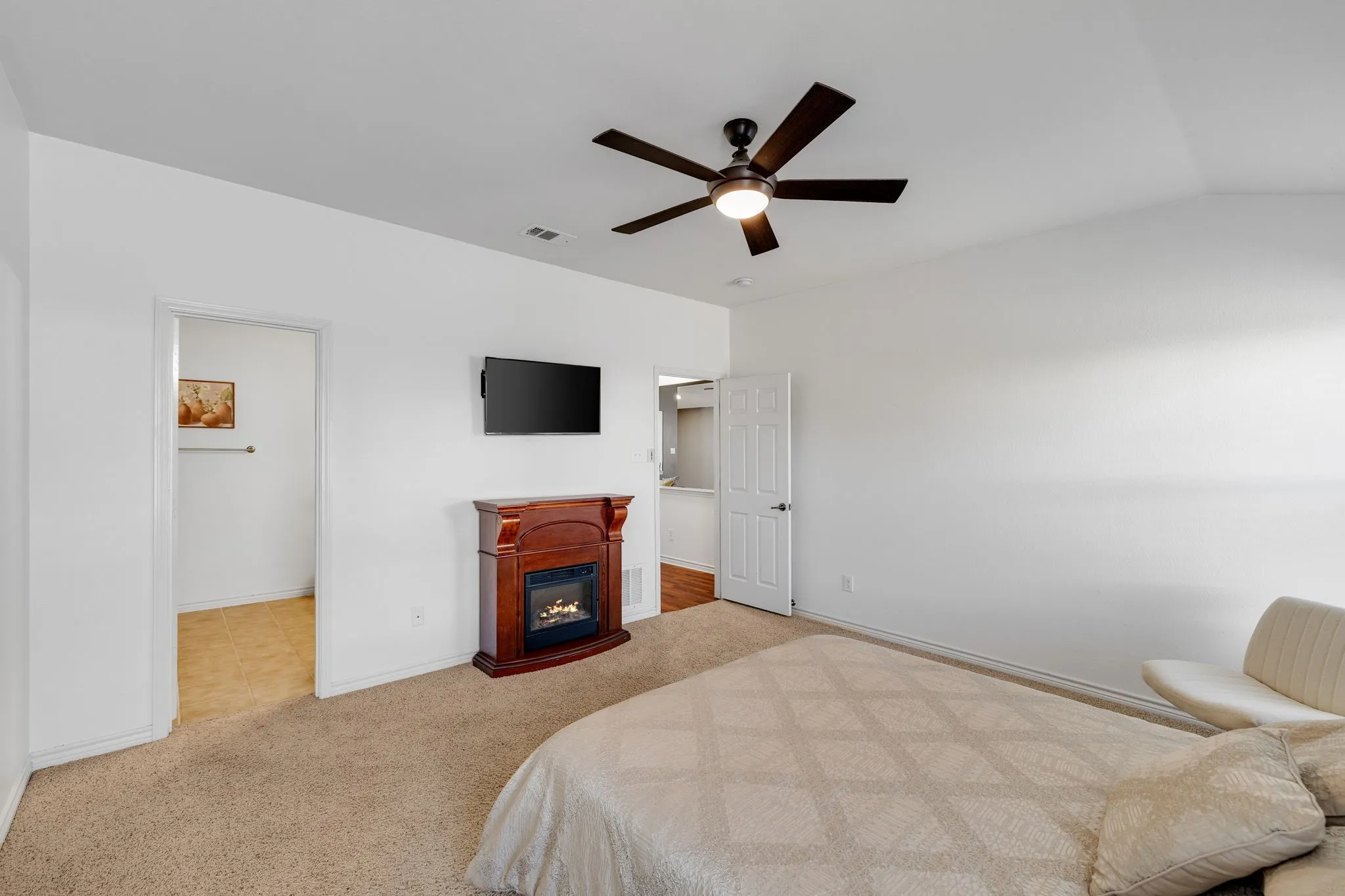 Single Family Residence For Sale in Collin County , 7004 Cotton Seed Drive, Mc Kinney, Texas 75070, 3 Bedroom, 2 Bathroom, 2 Garage spaces, 1,785 Sqft, built in 2007, mls#21309611, Real Estate Agent in Mc Kinney, Homes For Sale in Collin county, Homes For Sale in Mc Kinney, Realtor in Mc Kinney Texas, Real Estate Brokerage Independent Realty Texas, Luminita Cordes Realtor
