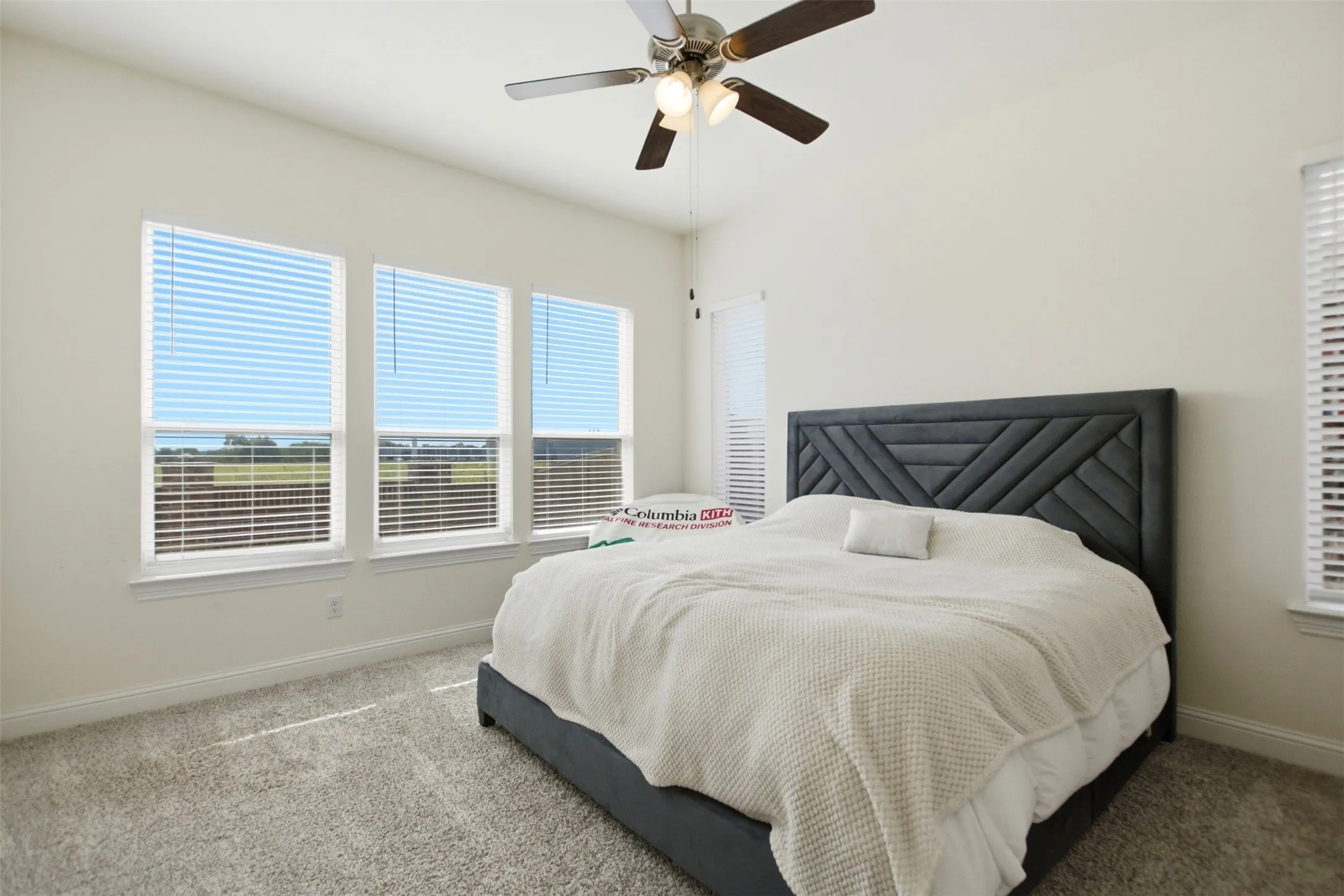 Single Family Residence For Sale in Dallas County , 318 Gleneagles Drive, Garland, Texas 75040, 5 Bedroom, 4 Bathroom, 2 Garage spaces, 3,270 Sqft, built in 2021, mls#21310521, Real Estate Agent in Garland, Homes For Sale in Dallas county, Homes For Sale in Garland, Realtor in Garland Texas, Real Estate Brokerage Independent Realty Texas, Luminita Cordes Realtor