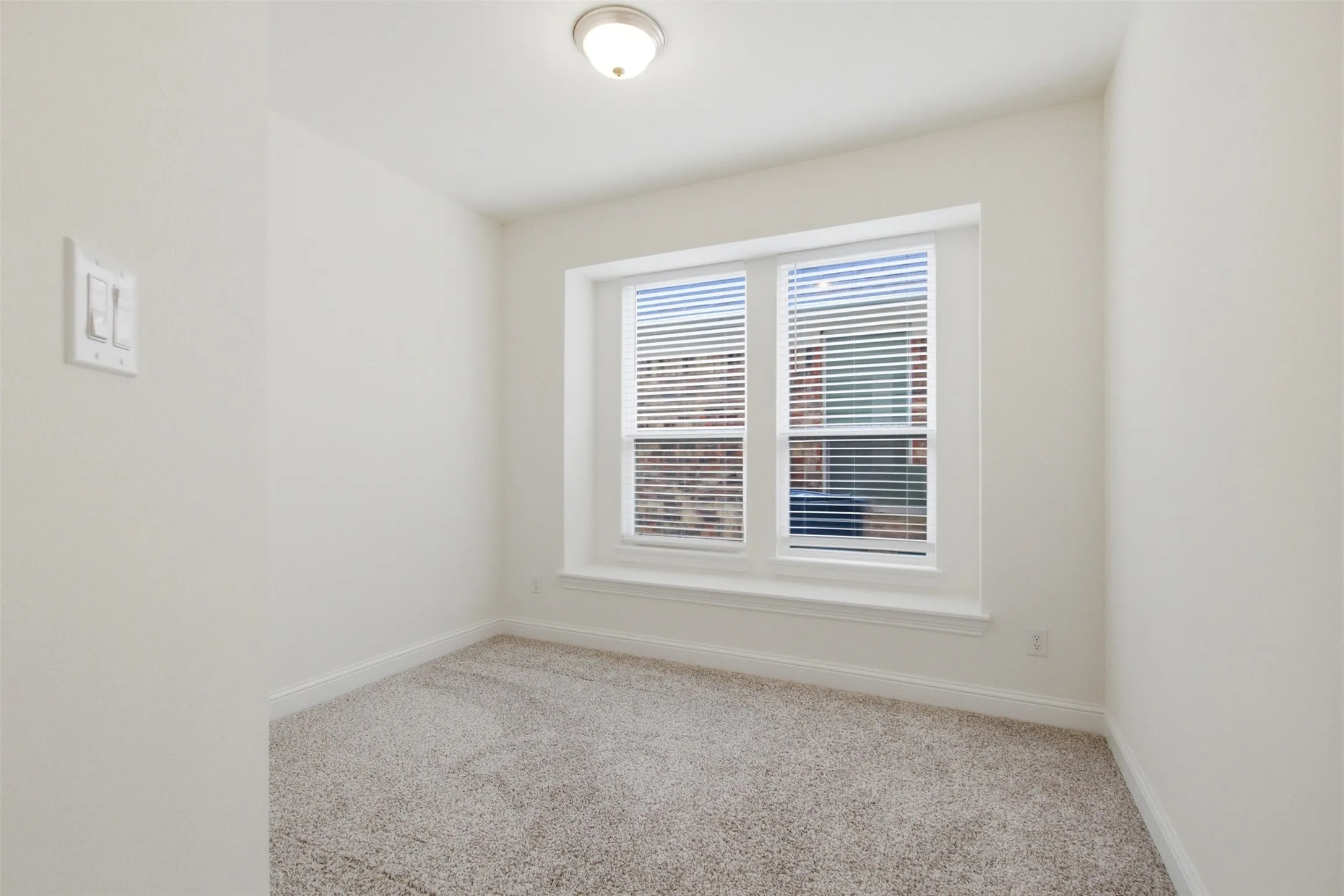Single Family Residence For Sale in Dallas County , 318 Gleneagles Drive, Garland, Texas 75040, 5 Bedroom, 4 Bathroom, 2 Garage spaces, 3,270 Sqft, built in 2021, mls#21310521, Real Estate Agent in Garland, Homes For Sale in Dallas county, Homes For Sale in Garland, Realtor in Garland Texas, Real Estate Brokerage Independent Realty Texas, Luminita Cordes Realtor