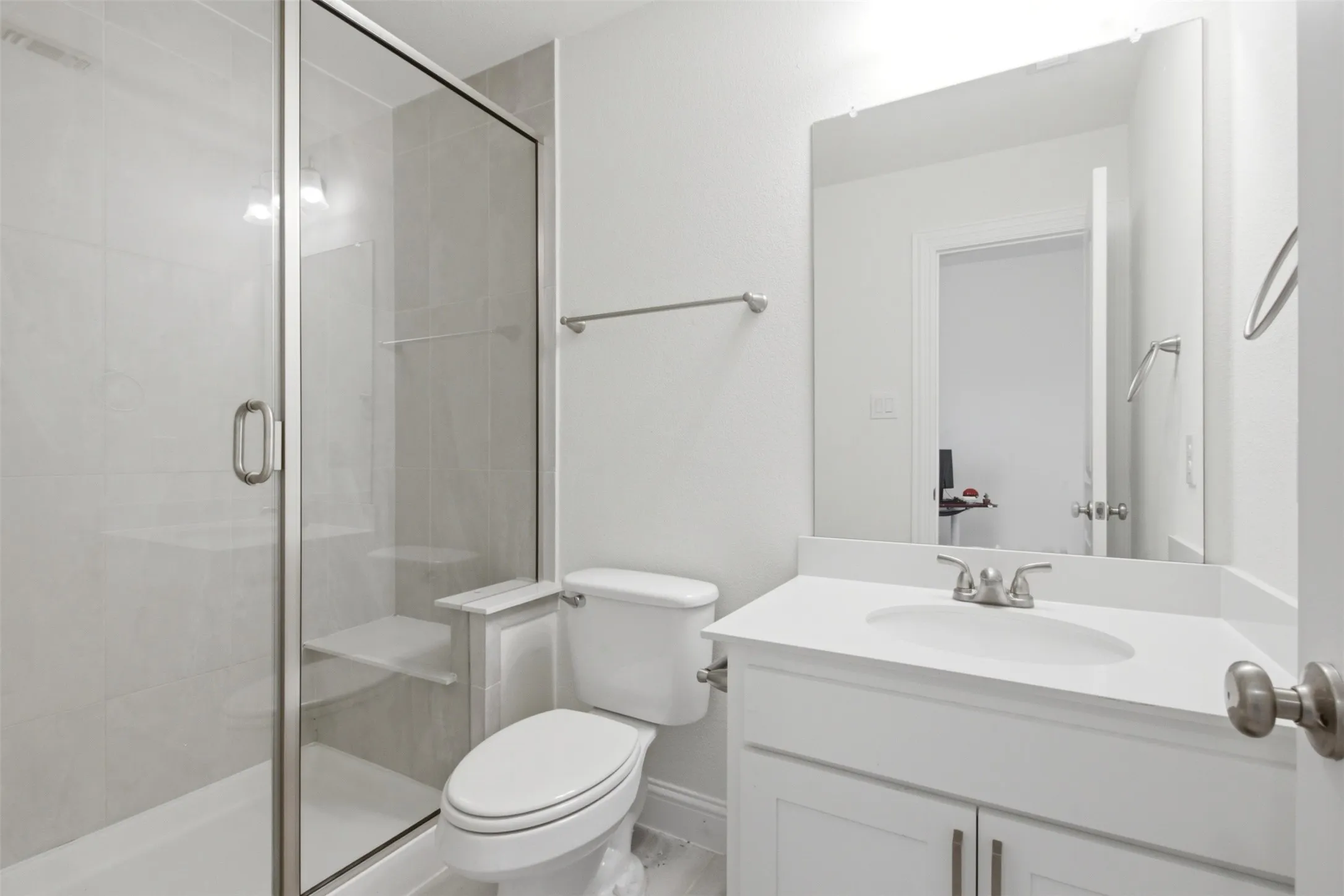 Single Family Residence For Sale in Dallas County , 318 Gleneagles Drive, Garland, Texas 75040, 5 Bedroom, 4 Bathroom, 2 Garage spaces, 3,270 Sqft, built in 2021, mls#21310521, Real Estate Agent in Garland, Homes For Sale in Dallas county, Homes For Sale in Garland, Realtor in Garland Texas, Real Estate Brokerage Independent Realty Texas, Luminita Cordes Realtor