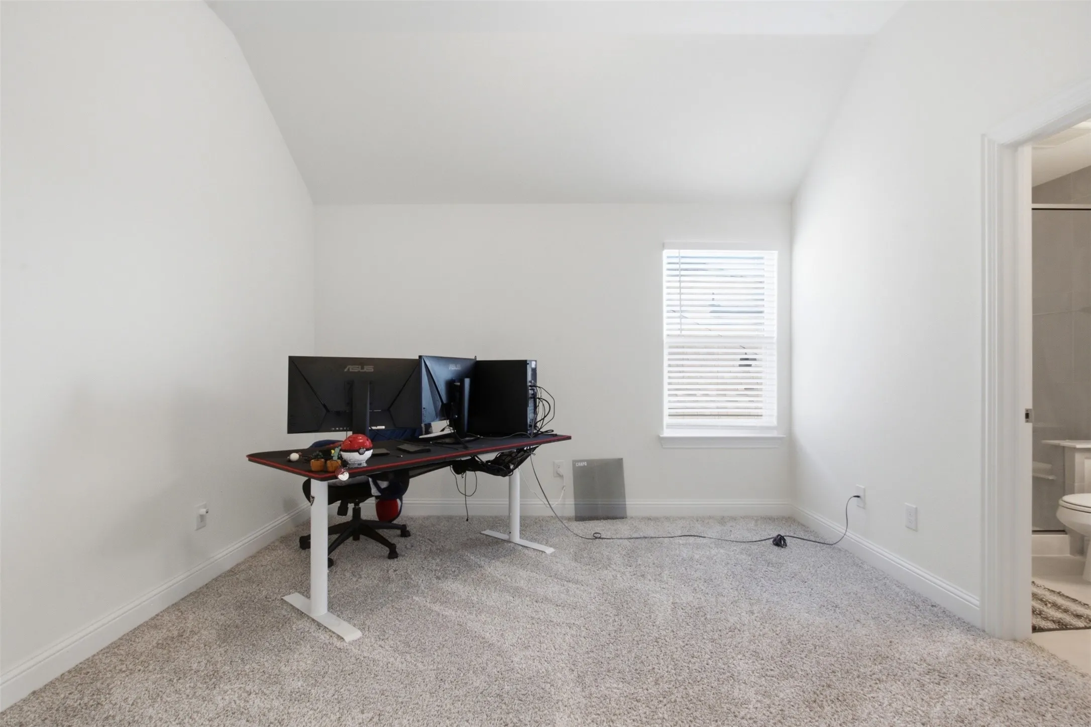 Single Family Residence For Sale in Dallas County , 318 Gleneagles Drive, Garland, Texas 75040, 5 Bedroom, 4 Bathroom, 2 Garage spaces, 3,270 Sqft, built in 2021, mls#21310521, Real Estate Agent in Garland, Homes For Sale in Dallas county, Homes For Sale in Garland, Realtor in Garland Texas, Real Estate Brokerage Independent Realty Texas, Luminita Cordes Realtor