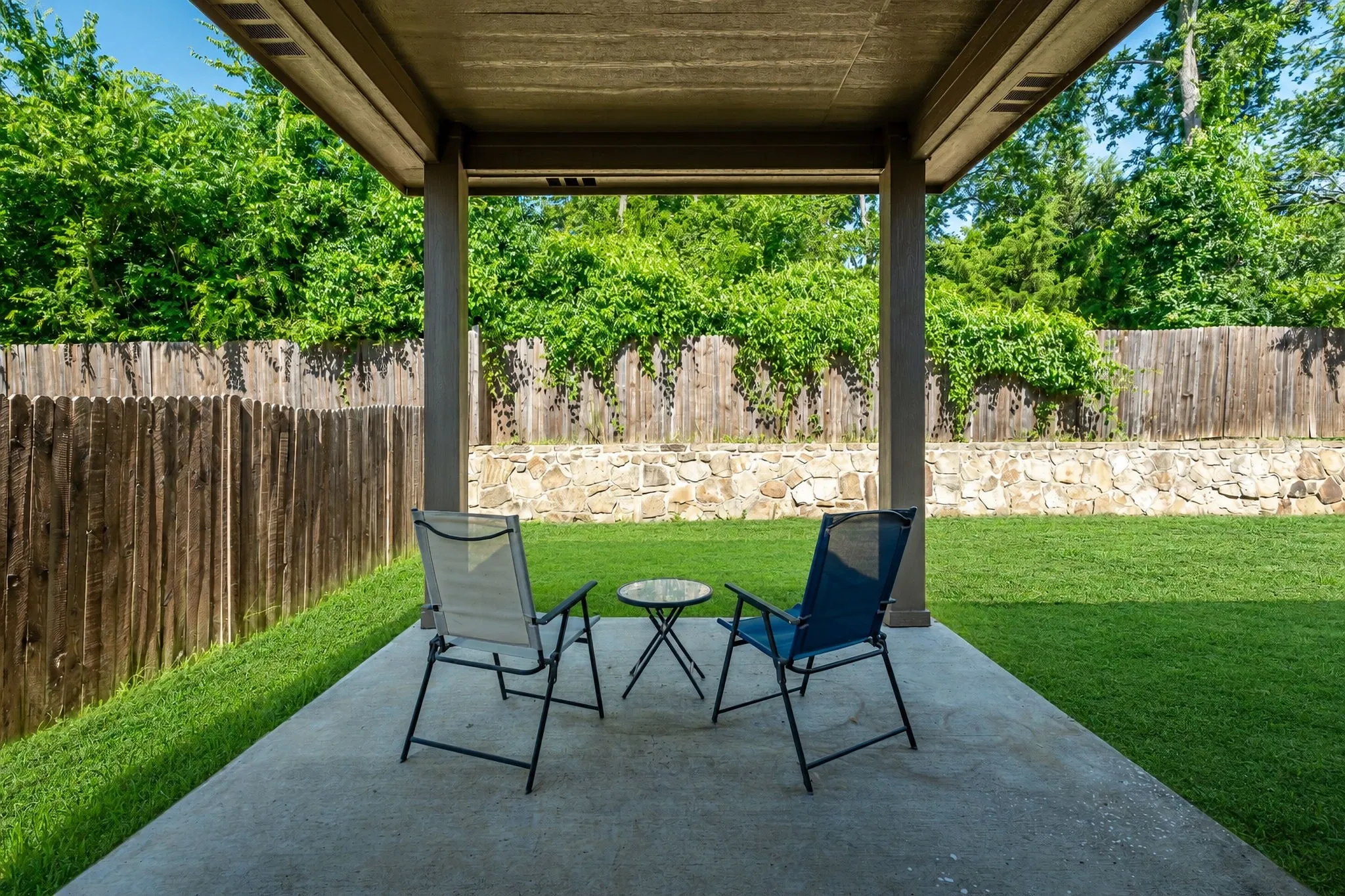 Single Family Residence For Sale in Collin County , 2111 Laurel Street, Melissa, Texas 75454, 4 Bedroom, 3 Bathroom, 2 Garage spaces, 2,729 Sqft, built in 2018, mls#21309711, Real Estate Agent in Melissa, Homes For Sale in Collin county, Homes For Sale in Melissa, Realtor in Melissa Texas, Real Estate Brokerage Independent Realty Texas, Luminita Cordes Realtor