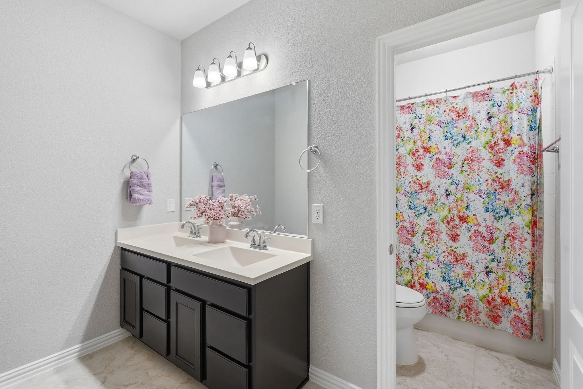 Single Family Residence For Sale in Collin County , 2111 Laurel Street, Melissa, Texas 75454, 4 Bedroom, 3 Bathroom, 2 Garage spaces, 2,729 Sqft, built in 2018, mls#21309711, Real Estate Agent in Melissa, Homes For Sale in Collin county, Homes For Sale in Melissa, Realtor in Melissa Texas, Real Estate Brokerage Independent Realty Texas, Luminita Cordes Realtor