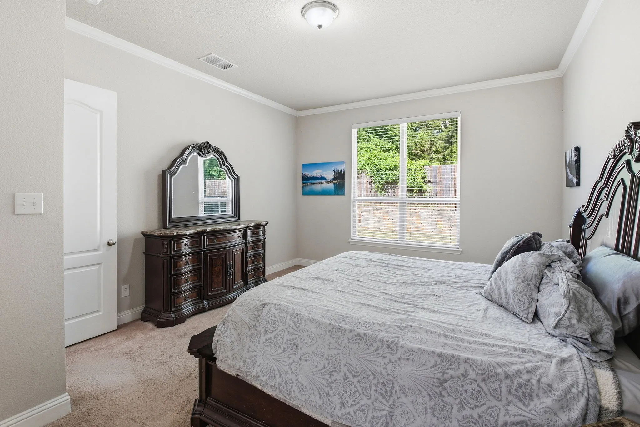 Single Family Residence For Sale in Collin County , 2111 Laurel Street, Melissa, Texas 75454, 4 Bedroom, 3 Bathroom, 2 Garage spaces, 2,729 Sqft, built in 2018, mls#21309711, Real Estate Agent in Melissa, Homes For Sale in Collin county, Homes For Sale in Melissa, Realtor in Melissa Texas, Real Estate Brokerage Independent Realty Texas, Luminita Cordes Realtor