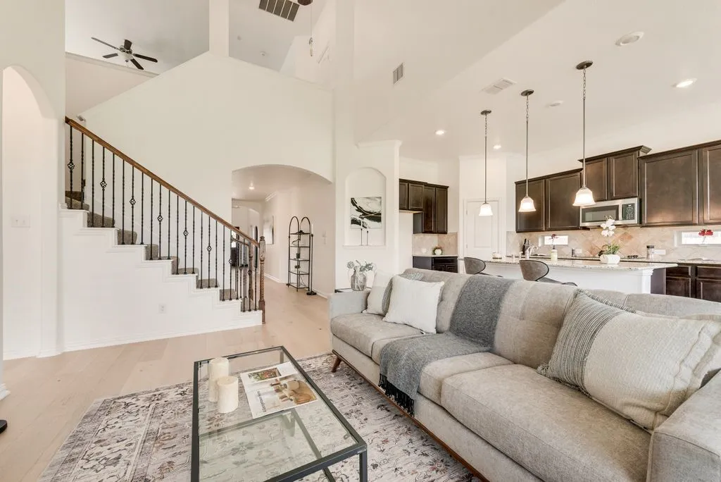 Single Family Residence For Sale in Denton County , 4720 River Edge Place, Frisco, Texas 75036, 4 Bedroom, 5 Bathroom, 2 Garage spaces, 3,575 Sqft, built in 2017, mls#21312571, Real Estate Agent in Frisco, Homes For Sale in Denton county, Homes For Sale in Frisco, Realtor in Frisco Texas, Real Estate Brokerage Independent Realty Texas, Luminita Cordes Realtor