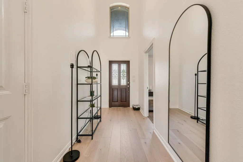 Single Family Residence For Sale in Denton County , 4720 River Edge Place, Frisco, Texas 75036, 4 Bedroom, 5 Bathroom, 2 Garage spaces, 3,575 Sqft, built in 2017, mls#21312571, Real Estate Agent in Frisco, Homes For Sale in Denton county, Homes For Sale in Frisco, Realtor in Frisco Texas, Real Estate Brokerage Independent Realty Texas, Luminita Cordes Realtor