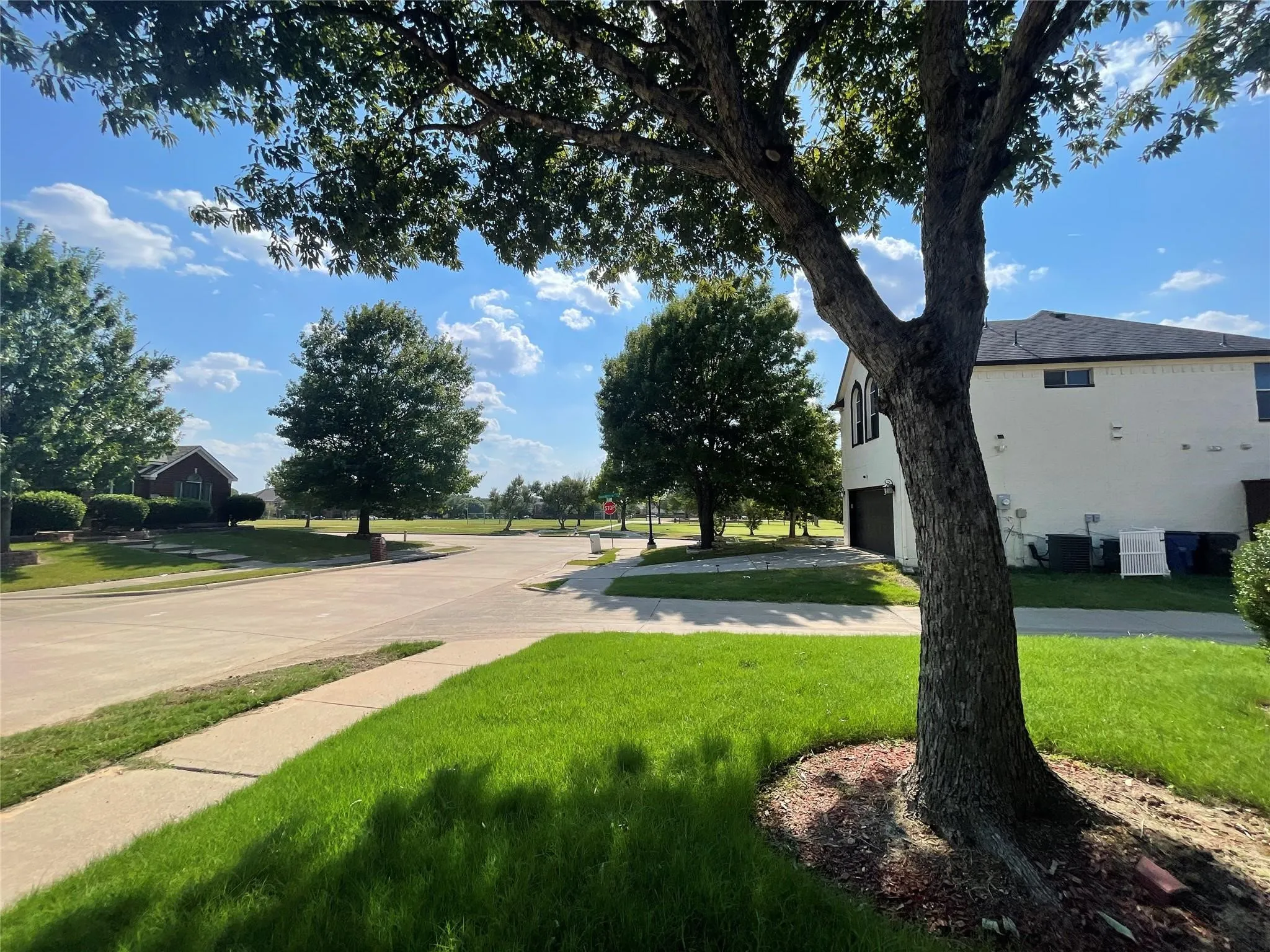 Single Family Residence For Rent in Collin County , 11920 Brownwood Drive, Frisco, Texas 75035, 3 Bedroom, 2 Bathroom, 2 Garage spaces, 1,895 Sqft, built in 2006, mls#21310064, Real Estate Agent in Frisco, Homes For Rent in Collin county, Homes For Rent in Frisco, Realtor in Frisco Texas, Real Estate Brokerage Independent Realty Texas, Luminita Cordes Realtor