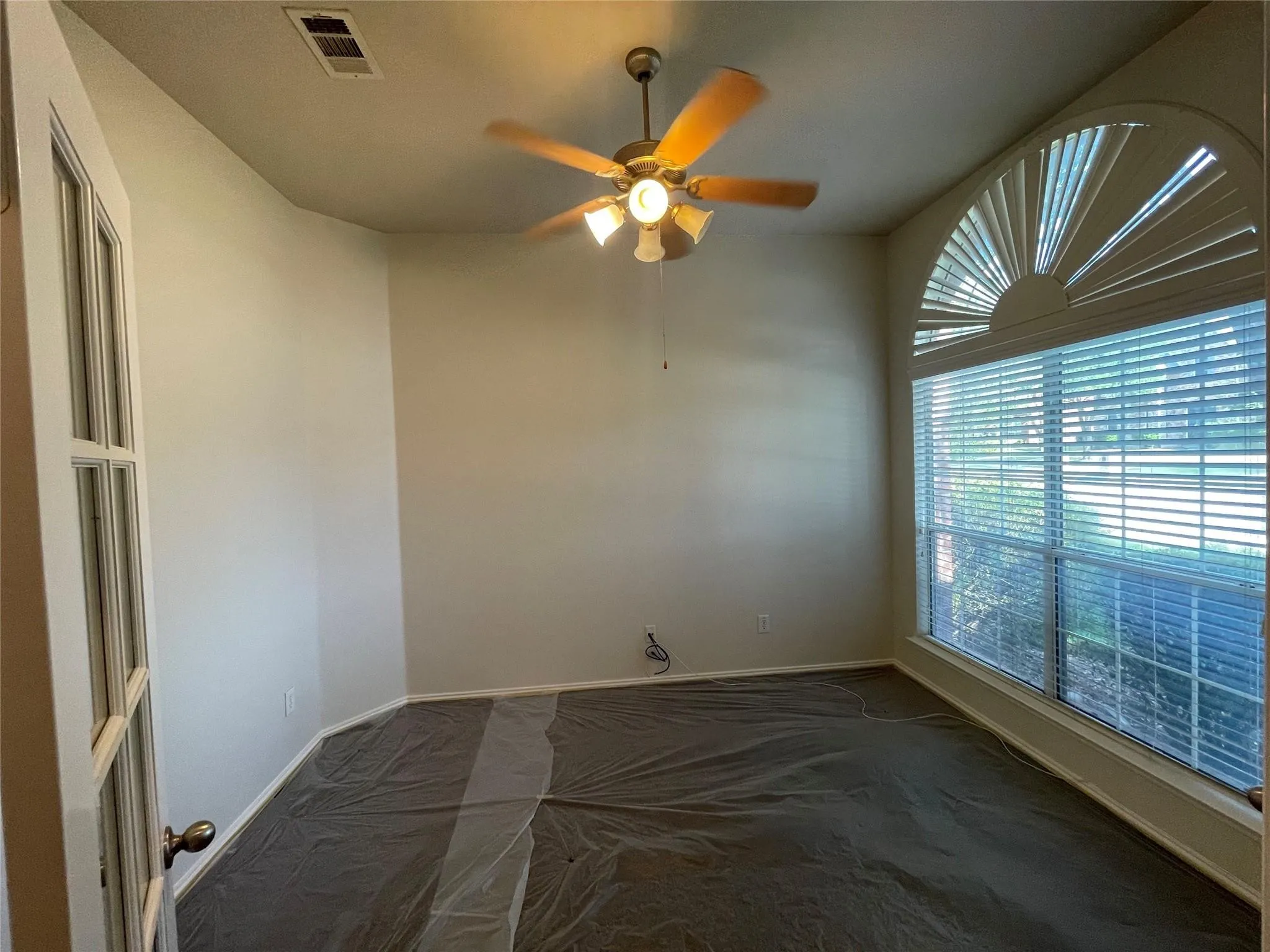 Single Family Residence For Rent in Collin County , 11920 Brownwood Drive, Frisco, Texas 75035, 3 Bedroom, 2 Bathroom, 2 Garage spaces, 1,895 Sqft, built in 2006, mls#21310064, Real Estate Agent in Frisco, Homes For Rent in Collin county, Homes For Rent in Frisco, Realtor in Frisco Texas, Real Estate Brokerage Independent Realty Texas, Luminita Cordes Realtor