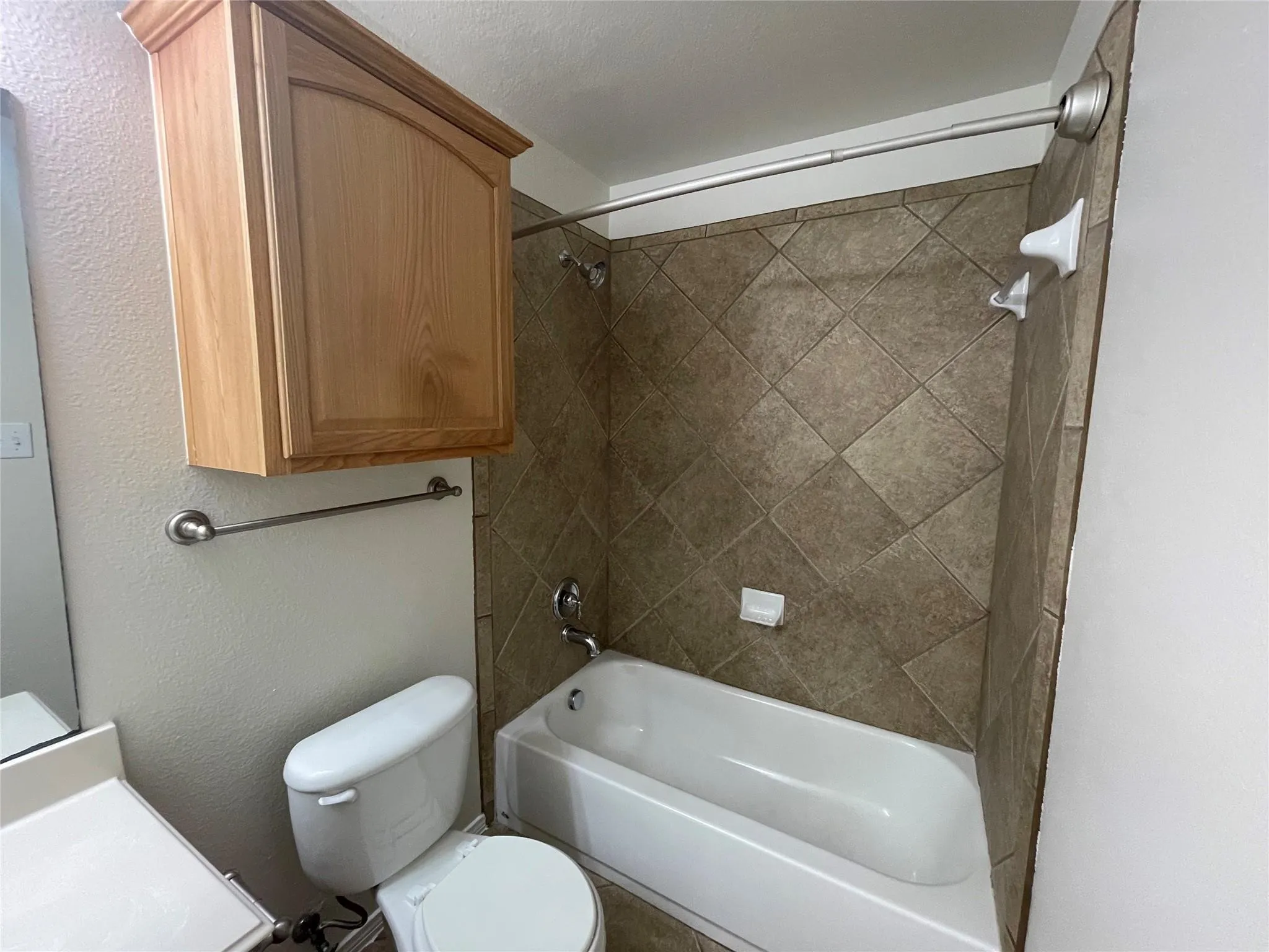 Single Family Residence For Rent in Collin County , 11920 Brownwood Drive, Frisco, Texas 75035, 3 Bedroom, 2 Bathroom, 2 Garage spaces, 1,895 Sqft, built in 2006, mls#21310064, Real Estate Agent in Frisco, Homes For Rent in Collin county, Homes For Rent in Frisco, Realtor in Frisco Texas, Real Estate Brokerage Independent Realty Texas, Luminita Cordes Realtor
