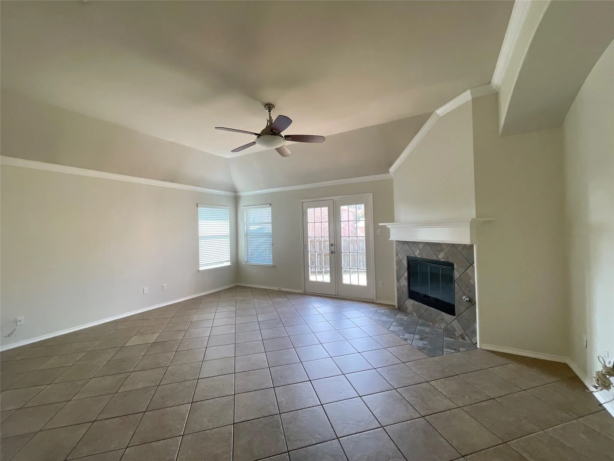 Single Family Residence For Rent in Collin County , 11920 Brownwood Drive, Frisco, Texas 75035, 3 Bedroom, 2 Bathroom, 2 Garage spaces, 1,895 Sqft, built in 2006, mls#21310064, Real Estate Agent in Frisco, Homes For Rent in Collin county, Homes For Rent in Frisco, Realtor in Frisco Texas, Real Estate Brokerage Independent Realty Texas, Luminita Cordes Realtor
