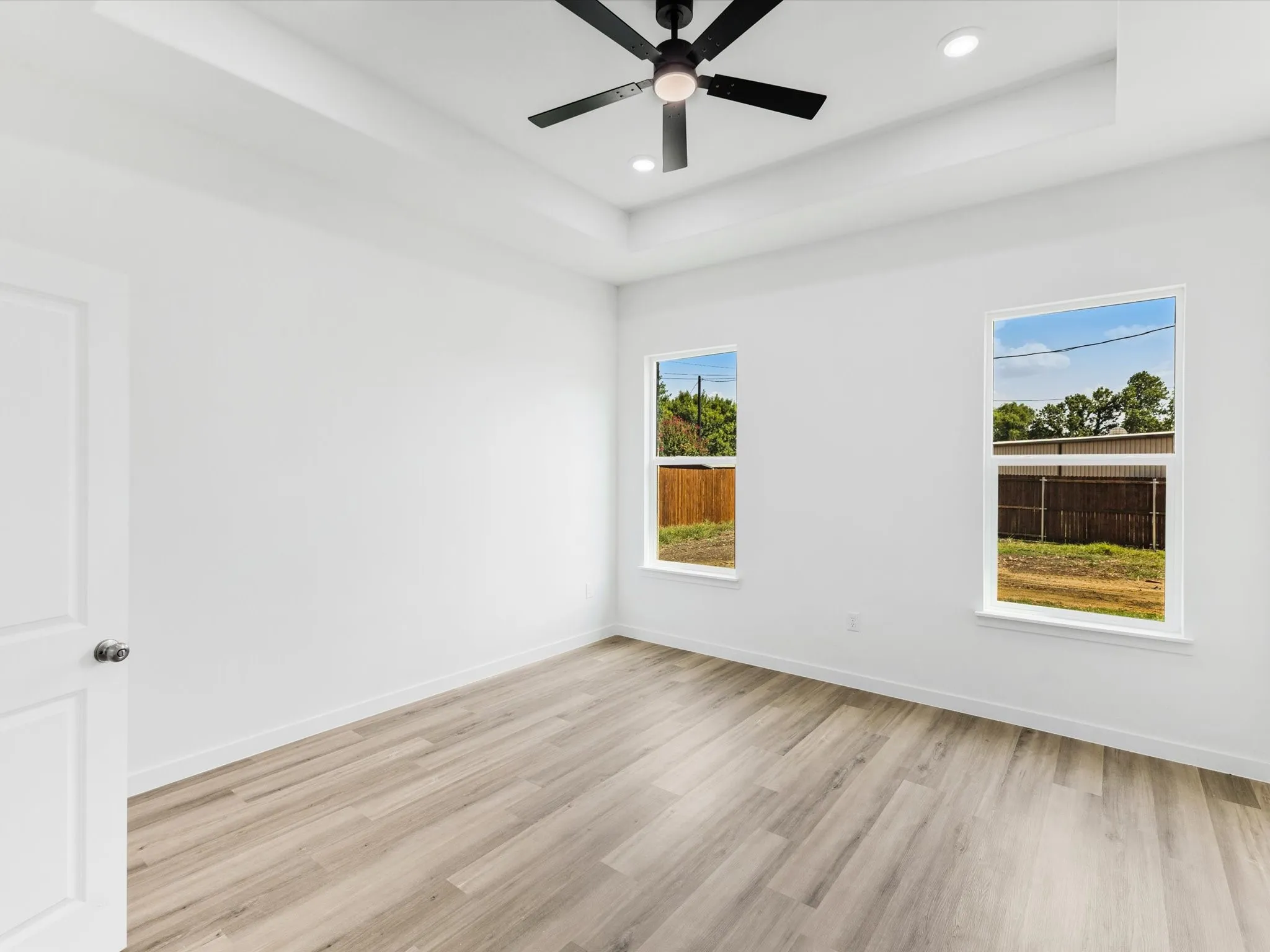 Single Family Residence For Sale in Kaufman County , 112 Miller Road, Kemp, Texas 75143, 4 Bedroom, 3 Bathroom, 2 Garage spaces, 1,942 Sqft, built in 2024, mls#21311757, Real Estate Agent in Kemp, Homes For Sale in Kaufman county, Homes For Sale in Kemp, Realtor in Kemp Texas, Real Estate Brokerage Independent Realty Texas, Luminita Cordes Realtor