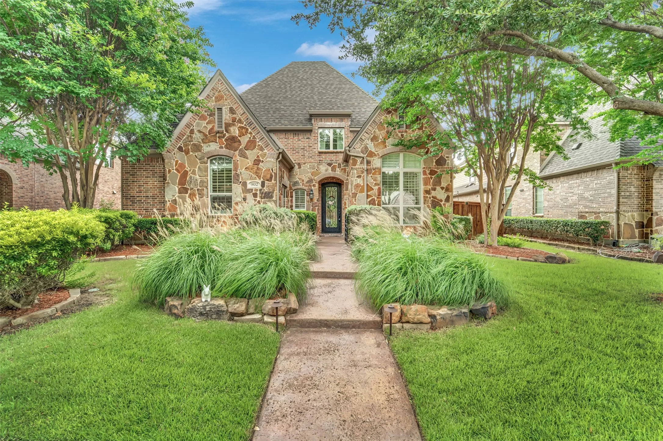 Single Family Residence For Sale in Collin County , 902 Greystone Drive, Allen, Texas 75013, 4 Bedroom, 4 Bathroom, 3 Garage spaces, 3,582 Sqft, built in 2008, mls#21312506, Real Estate Agent in Allen, Homes For Sale in Collin county, Homes For Sale in Allen, Realtor in Allen Texas, Real Estate Brokerage Independent Realty Texas, Luminita Cordes Realtor