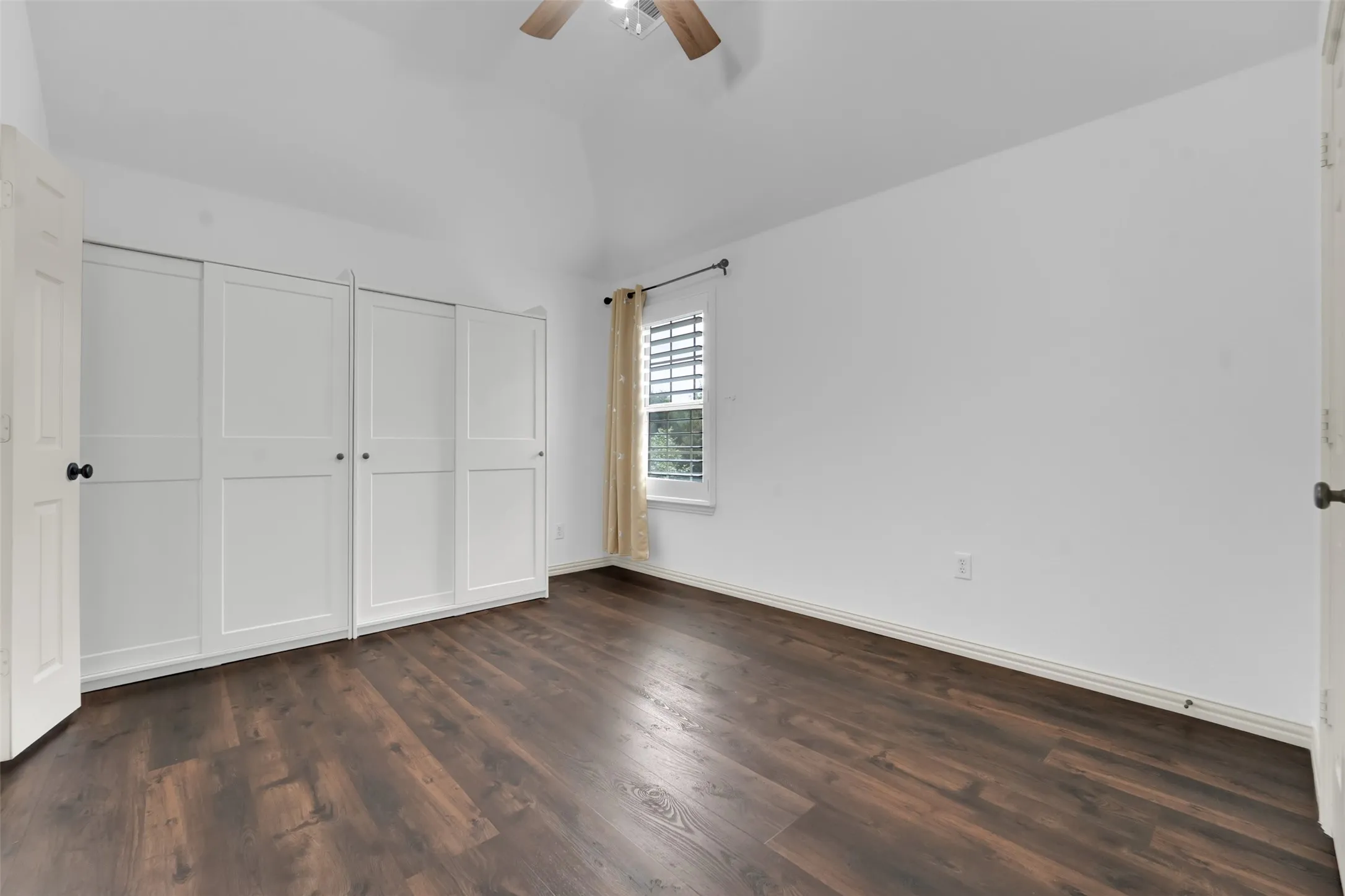Single Family Residence For Sale in Collin County , 902 Greystone Drive, Allen, Texas 75013, 4 Bedroom, 4 Bathroom, 3 Garage spaces, 3,582 Sqft, built in 2008, mls#21312506, Real Estate Agent in Allen, Homes For Sale in Collin county, Homes For Sale in Allen, Realtor in Allen Texas, Real Estate Brokerage Independent Realty Texas, Luminita Cordes Realtor