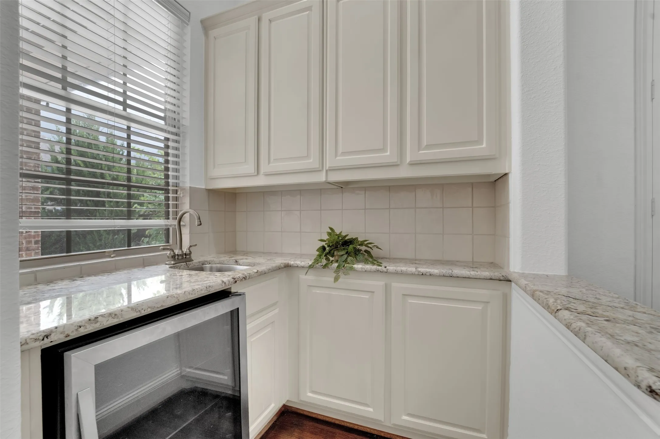 Single Family Residence For Sale in Collin County , 902 Greystone Drive, Allen, Texas 75013, 4 Bedroom, 4 Bathroom, 3 Garage spaces, 3,582 Sqft, built in 2008, mls#21312506, Real Estate Agent in Allen, Homes For Sale in Collin county, Homes For Sale in Allen, Realtor in Allen Texas, Real Estate Brokerage Independent Realty Texas, Luminita Cordes Realtor
