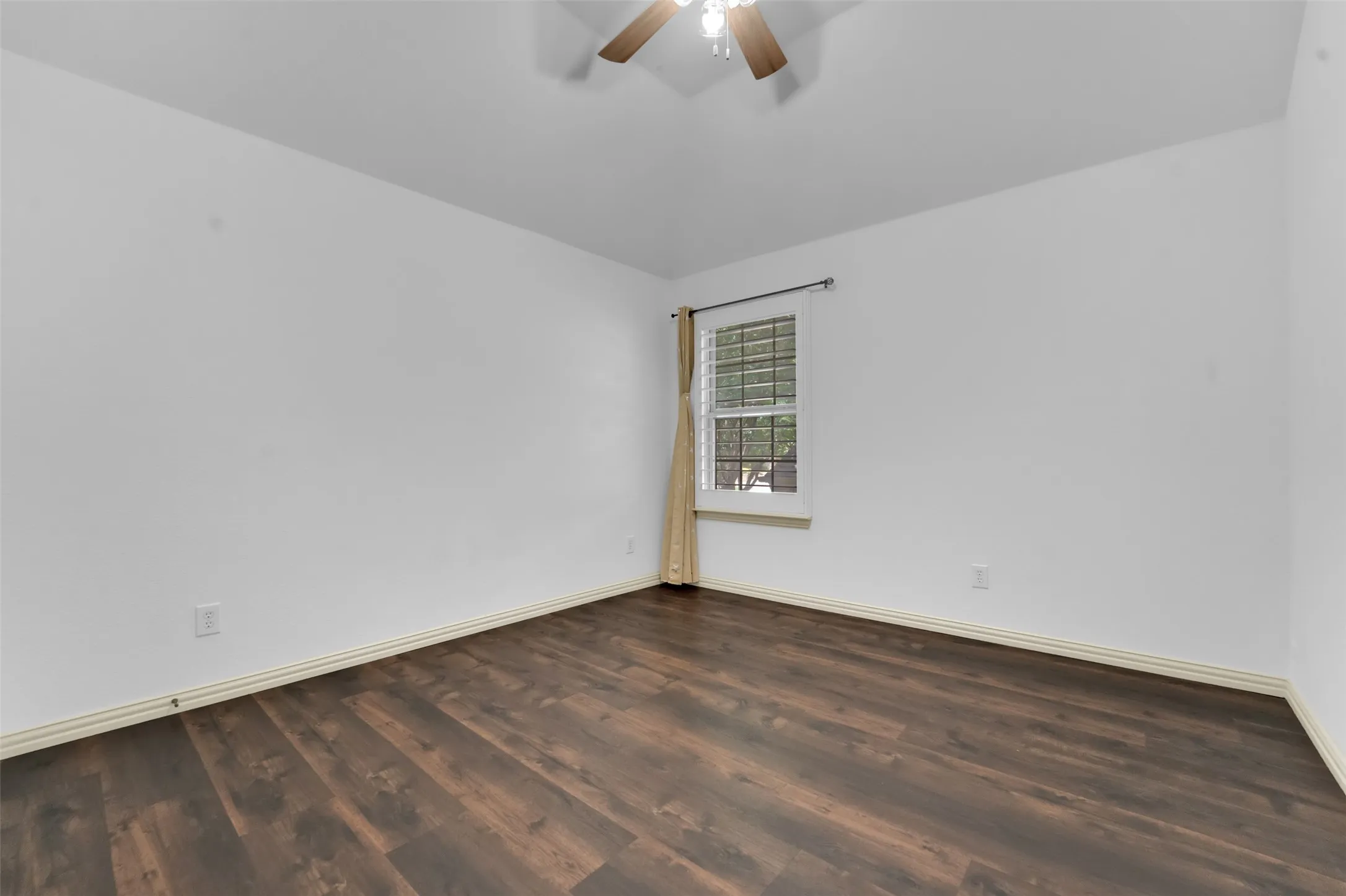 Single Family Residence For Sale in Collin County , 902 Greystone Drive, Allen, Texas 75013, 4 Bedroom, 4 Bathroom, 3 Garage spaces, 3,582 Sqft, built in 2008, mls#21312506, Real Estate Agent in Allen, Homes For Sale in Collin county, Homes For Sale in Allen, Realtor in Allen Texas, Real Estate Brokerage Independent Realty Texas, Luminita Cordes Realtor