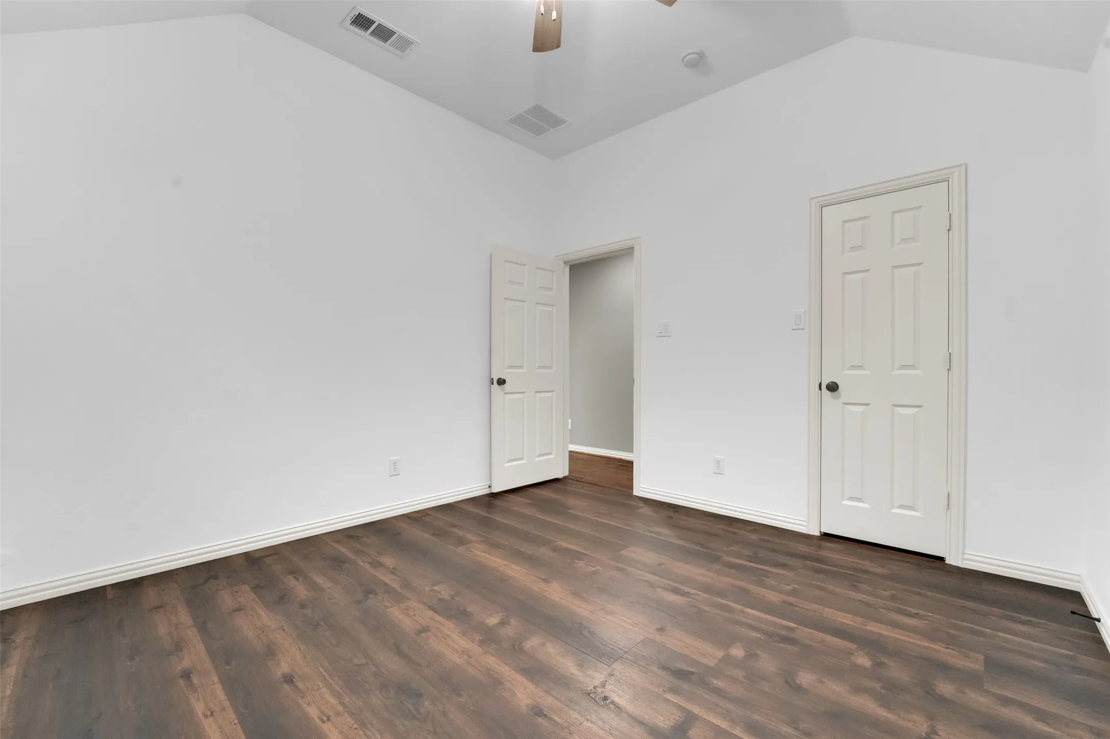 Single Family Residence For Sale in Collin County , 902 Greystone Drive, Allen, Texas 75013, 4 Bedroom, 4 Bathroom, 3 Garage spaces, 3,582 Sqft, built in 2008, mls#21312506, Real Estate Agent in Allen, Homes For Sale in Collin county, Homes For Sale in Allen, Realtor in Allen Texas, Real Estate Brokerage Independent Realty Texas, Luminita Cordes Realtor