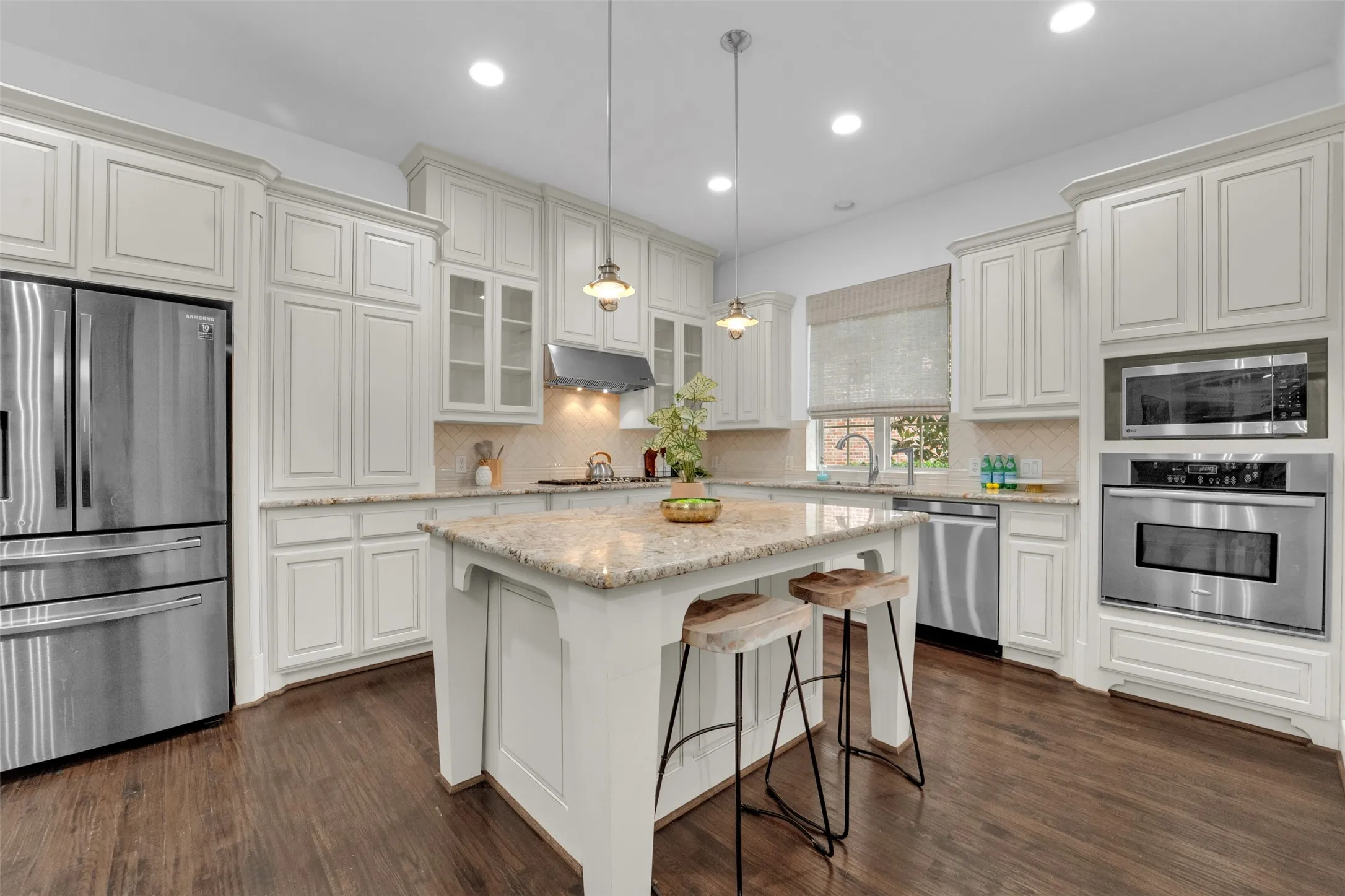 Single Family Residence For Sale in Collin County , 902 Greystone Drive, Allen, Texas 75013, 4 Bedroom, 4 Bathroom, 3 Garage spaces, 3,582 Sqft, built in 2008, mls#21312506, Real Estate Agent in Allen, Homes For Sale in Collin county, Homes For Sale in Allen, Realtor in Allen Texas, Real Estate Brokerage Independent Realty Texas, Luminita Cordes Realtor