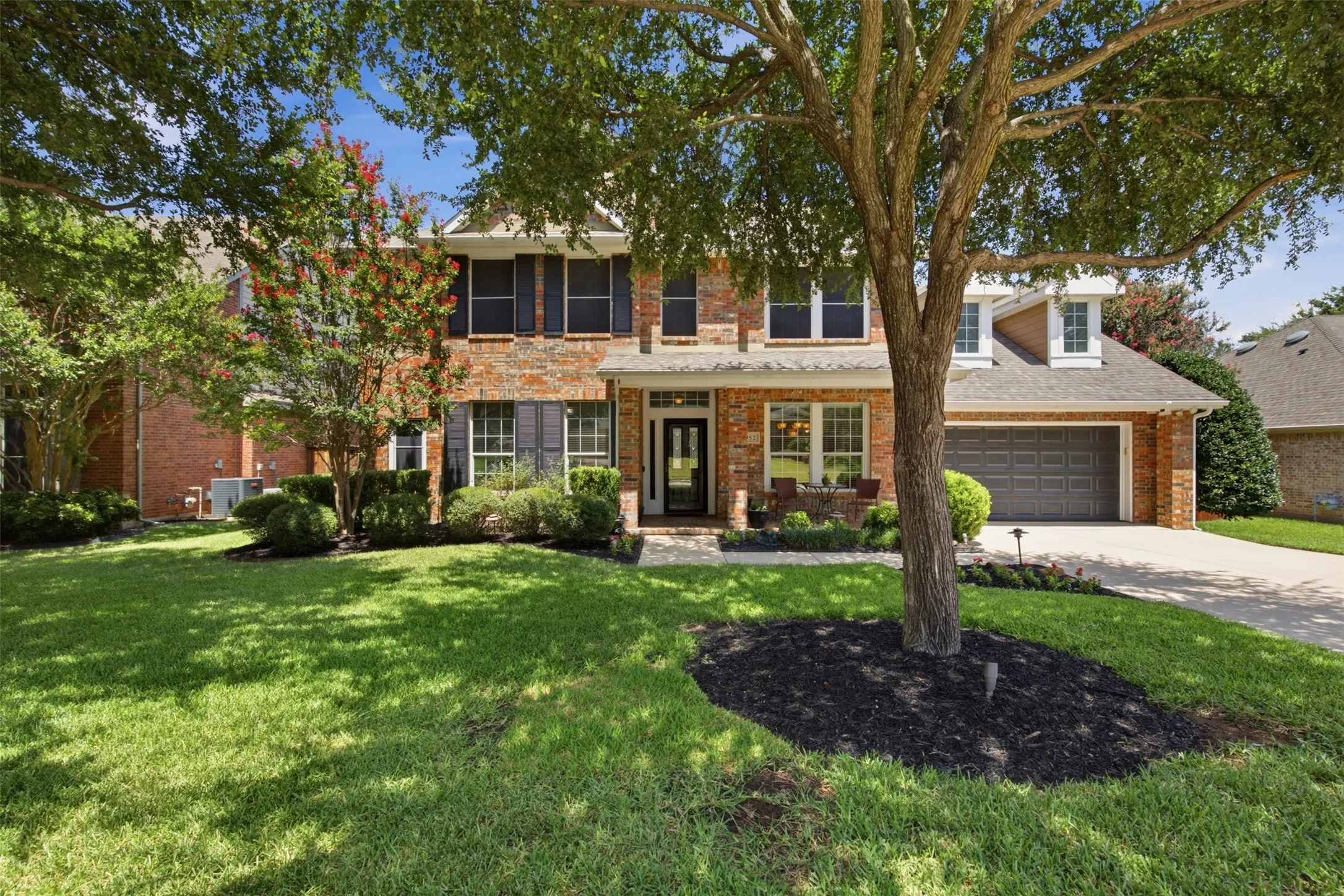 Welcome to the beautiful 952 Water Oak!