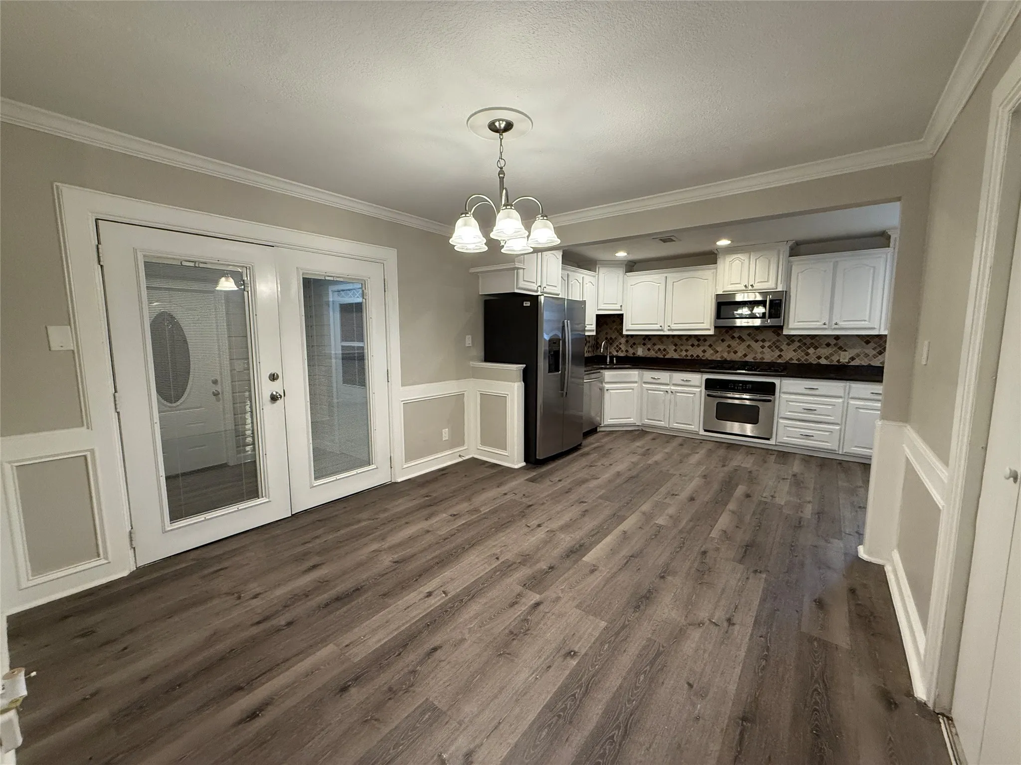 Single Family Residence For Rent in Dallas County , 10403 Sandra Lynn Drive, Dallas, Texas 75228, 3 Bedroom, 2 Bathroom, Garage spaces, 1,492 Sqft, built in 1955, mls#21312596, Real Estate Agent in Dallas, Homes For Rent in Dallas county, Homes For Rent in Dallas, Realtor in Dallas Texas, Real Estate Brokerage Independent Realty Texas, Luminita Cordes Realtor