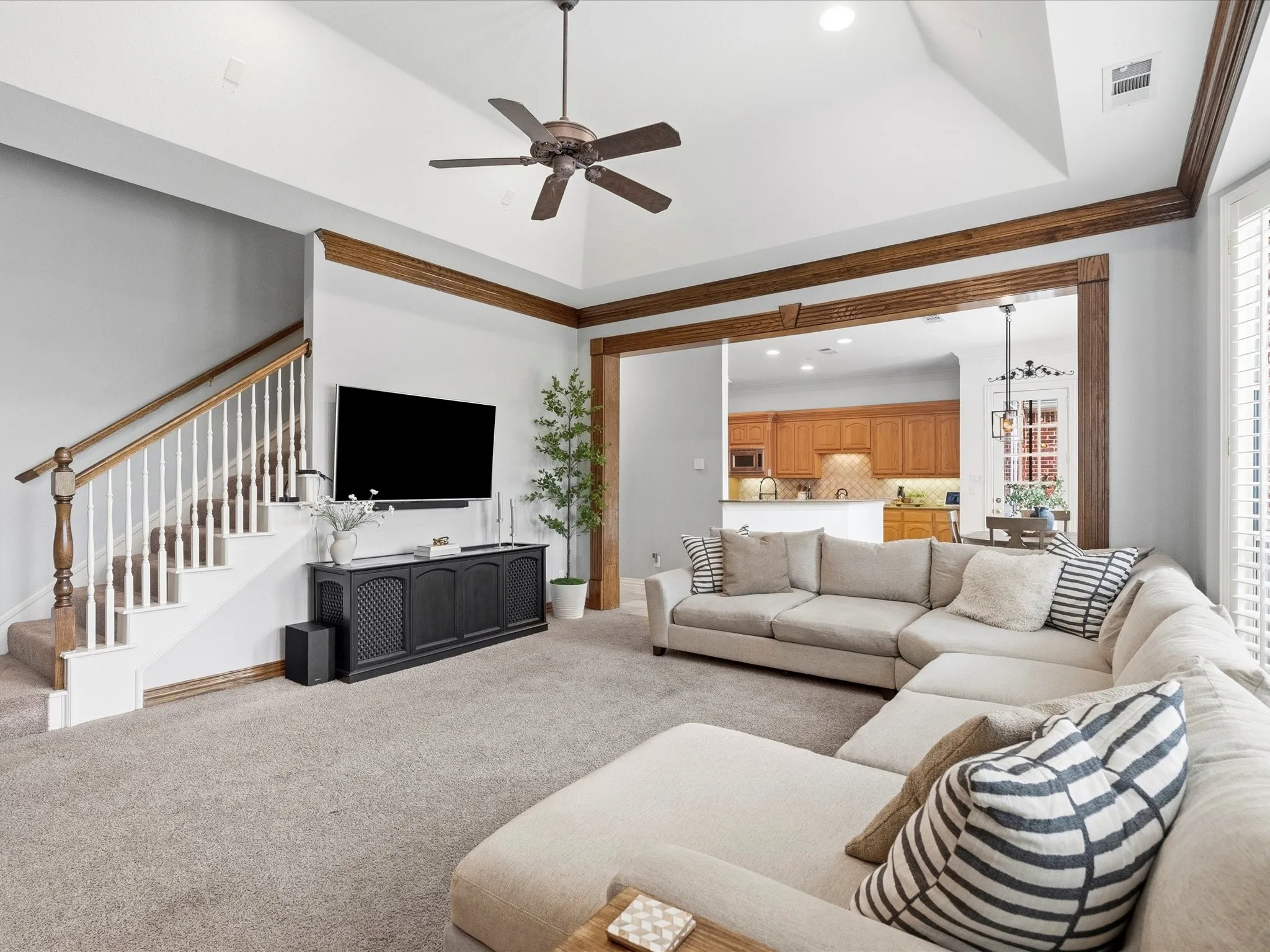 Single Family Residence For Sale in Denton County , 5213 Balmoral Lane, Flower Mound, Texas 75028, 4 Bedroom, 4 Bathroom, 3 Garage spaces, 4,192 Sqft, built in 1999, mls#21311151, Real Estate Agent in Flower Mound, Homes For Sale in Denton county, Homes For Sale in Flower Mound, Realtor in Flower Mound Texas, Real Estate Brokerage Independent Realty Texas, Luminita Cordes Realtor