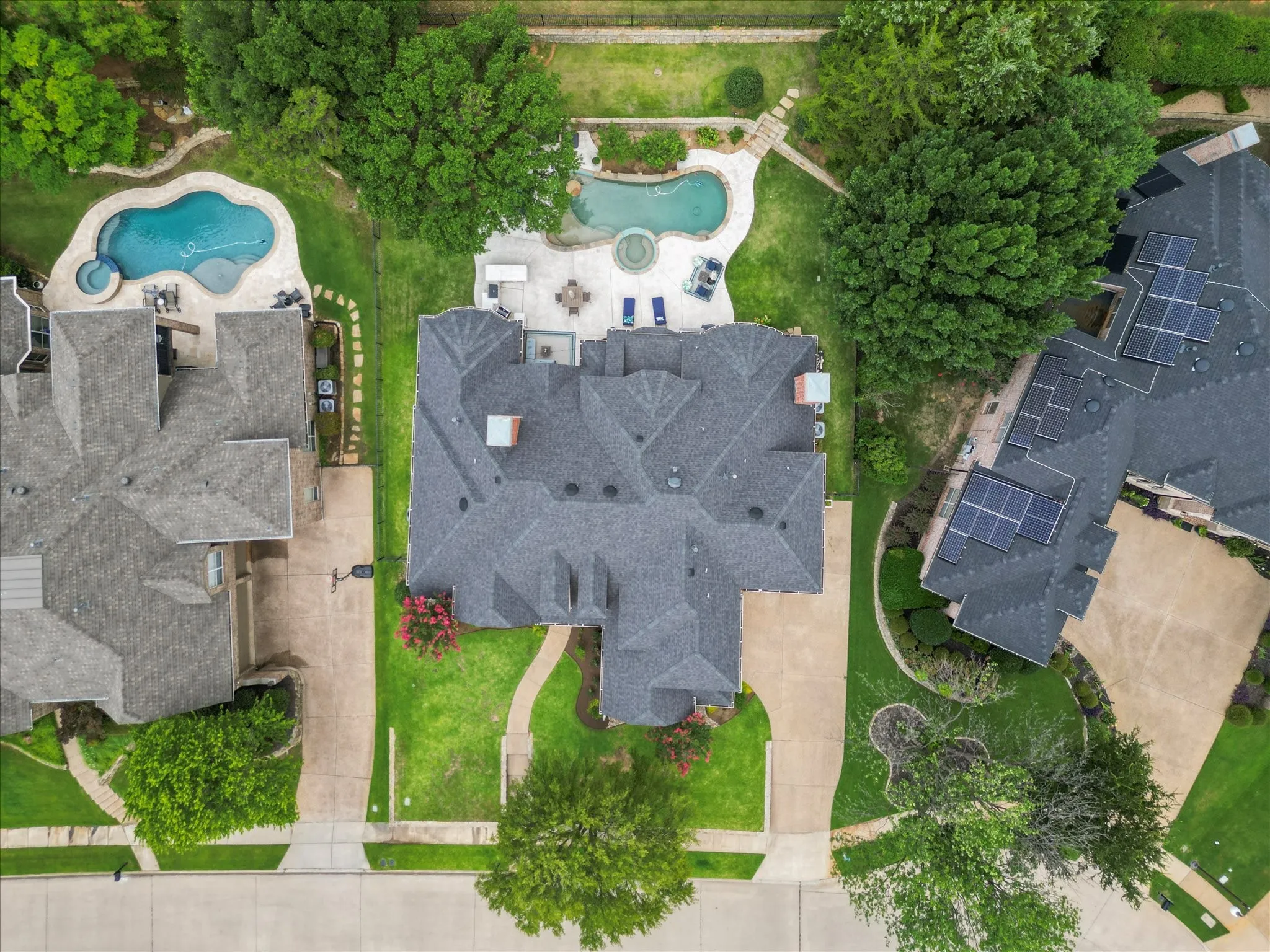 Single Family Residence For Sale in Denton County , 5213 Balmoral Lane, Flower Mound, Texas 75028, 4 Bedroom, 4 Bathroom, 3 Garage spaces, 4,192 Sqft, built in 1999, mls#21311151, Real Estate Agent in Flower Mound, Homes For Sale in Denton county, Homes For Sale in Flower Mound, Realtor in Flower Mound Texas, Real Estate Brokerage Independent Realty Texas, Luminita Cordes Realtor