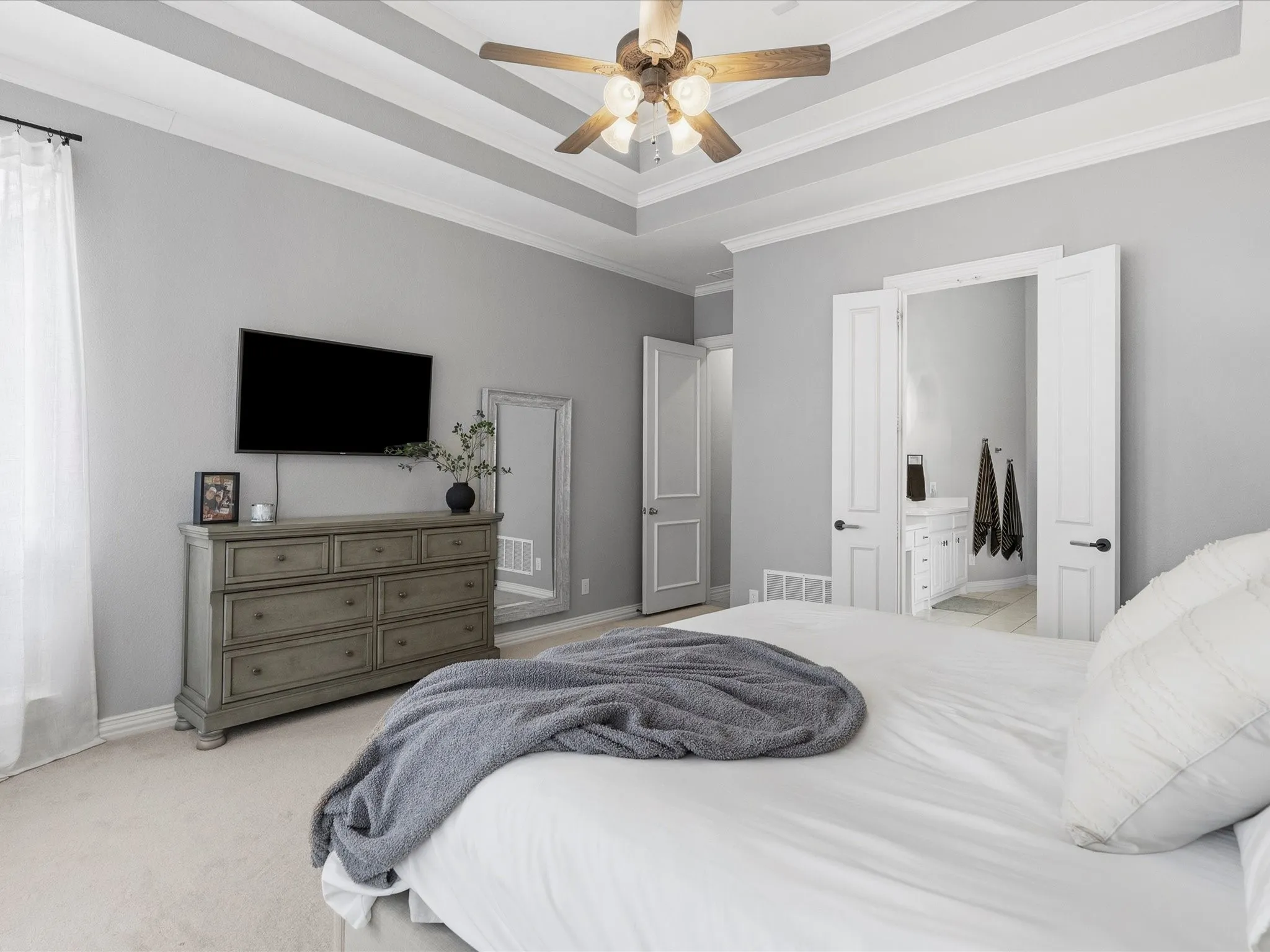 Single Family Residence For Sale in Denton County , 5213 Balmoral Lane, Flower Mound, Texas 75028, 4 Bedroom, 4 Bathroom, 3 Garage spaces, 4,192 Sqft, built in 1999, mls#21311151, Real Estate Agent in Flower Mound, Homes For Sale in Denton county, Homes For Sale in Flower Mound, Realtor in Flower Mound Texas, Real Estate Brokerage Independent Realty Texas, Luminita Cordes Realtor