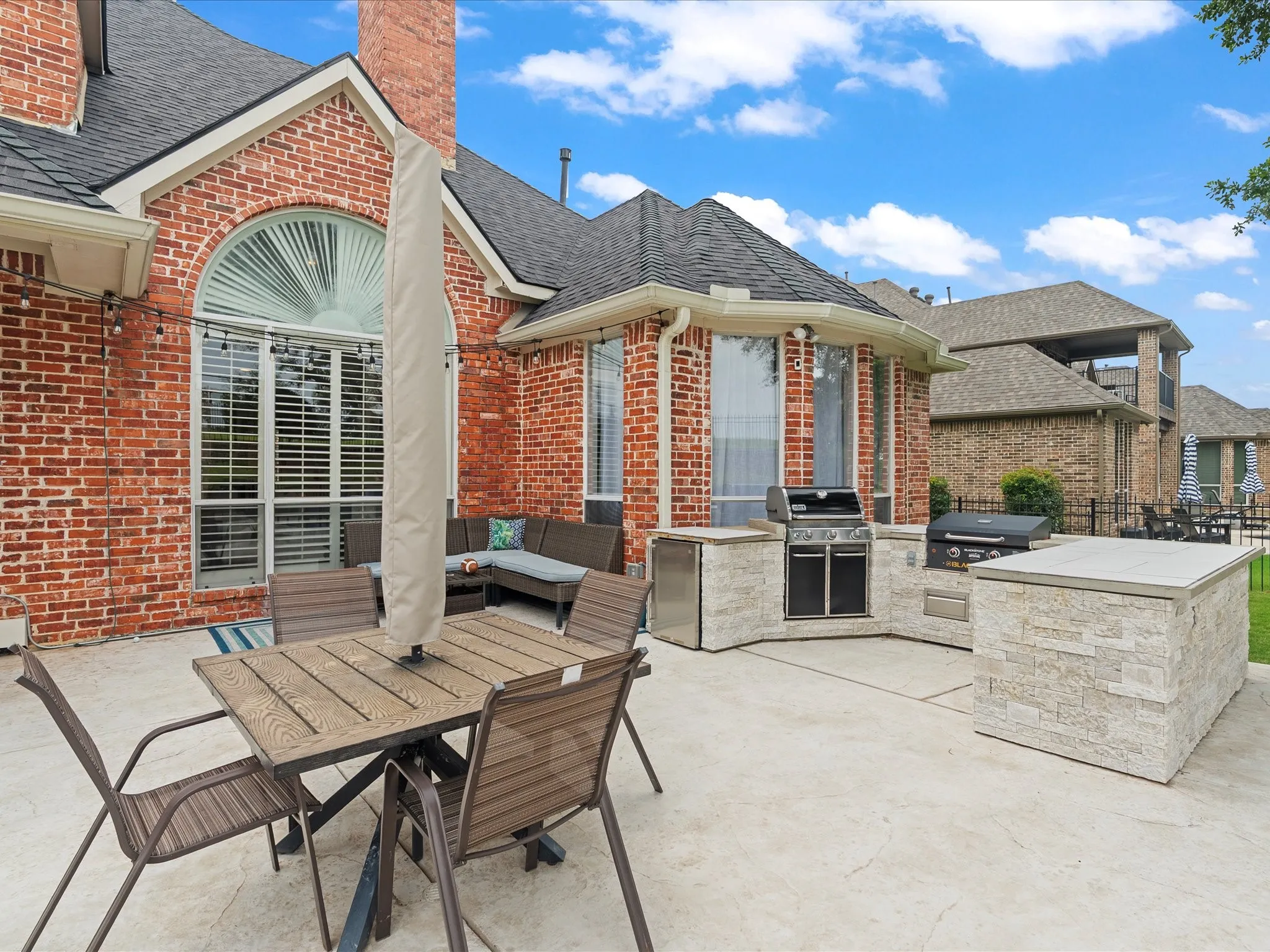 Single Family Residence For Sale in Denton County , 5213 Balmoral Lane, Flower Mound, Texas 75028, 4 Bedroom, 4 Bathroom, 3 Garage spaces, 4,192 Sqft, built in 1999, mls#21311151, Real Estate Agent in Flower Mound, Homes For Sale in Denton county, Homes For Sale in Flower Mound, Realtor in Flower Mound Texas, Real Estate Brokerage Independent Realty Texas, Luminita Cordes Realtor
