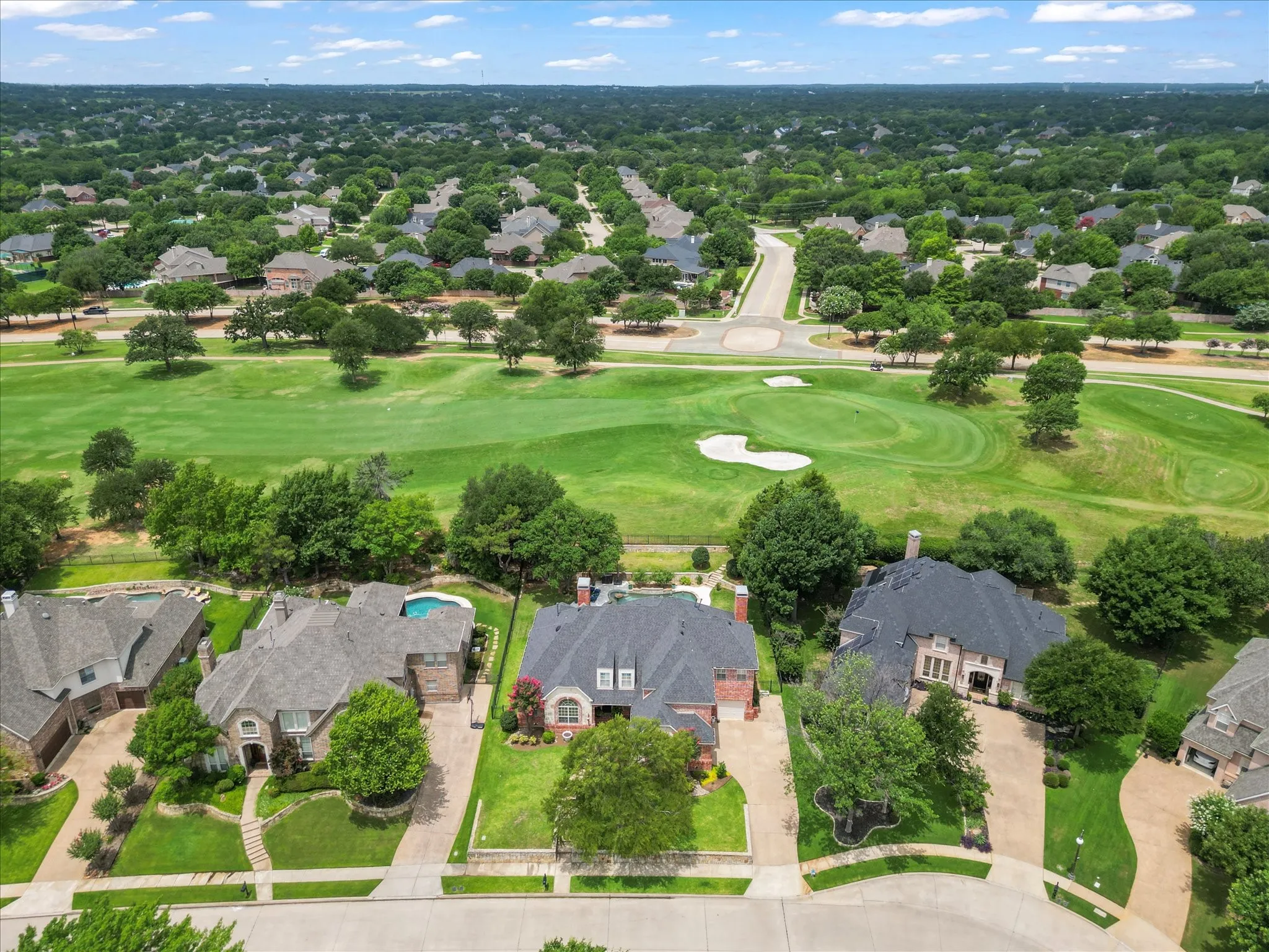 Single Family Residence For Sale in Denton County , 5213 Balmoral Lane, Flower Mound, Texas 75028, 4 Bedroom, 4 Bathroom, 3 Garage spaces, 4,192 Sqft, built in 1999, mls#21311151, Real Estate Agent in Flower Mound, Homes For Sale in Denton county, Homes For Sale in Flower Mound, Realtor in Flower Mound Texas, Real Estate Brokerage Independent Realty Texas, Luminita Cordes Realtor