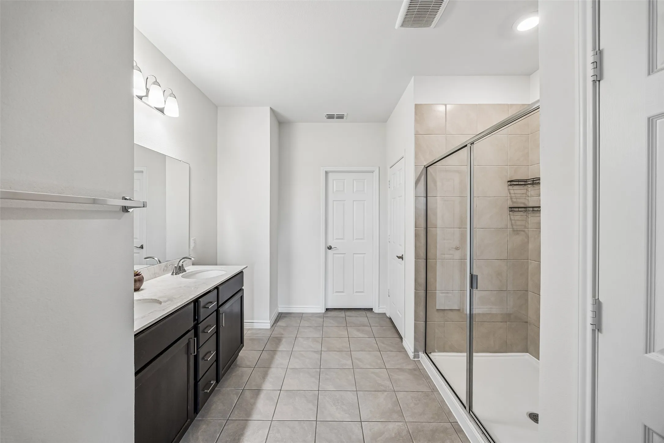 Single Family Residence For Sale in Denton County , 944 Adair Drive, Aubrey, Texas 76227, 4 Bedrooms, 4 Bathrooms, 2 Garage spaces, 3,378 Sqft, built in 2023, Price $490,000, mls#21308763, Real Estate Agent in Aubrey, Homes For Sale in Denton county, Homes For Sale in Aubrey, Realtor in Aubrey Texas, Real Estate Brokerage Independent Realty Texas, Luminita Cordes Realtor
