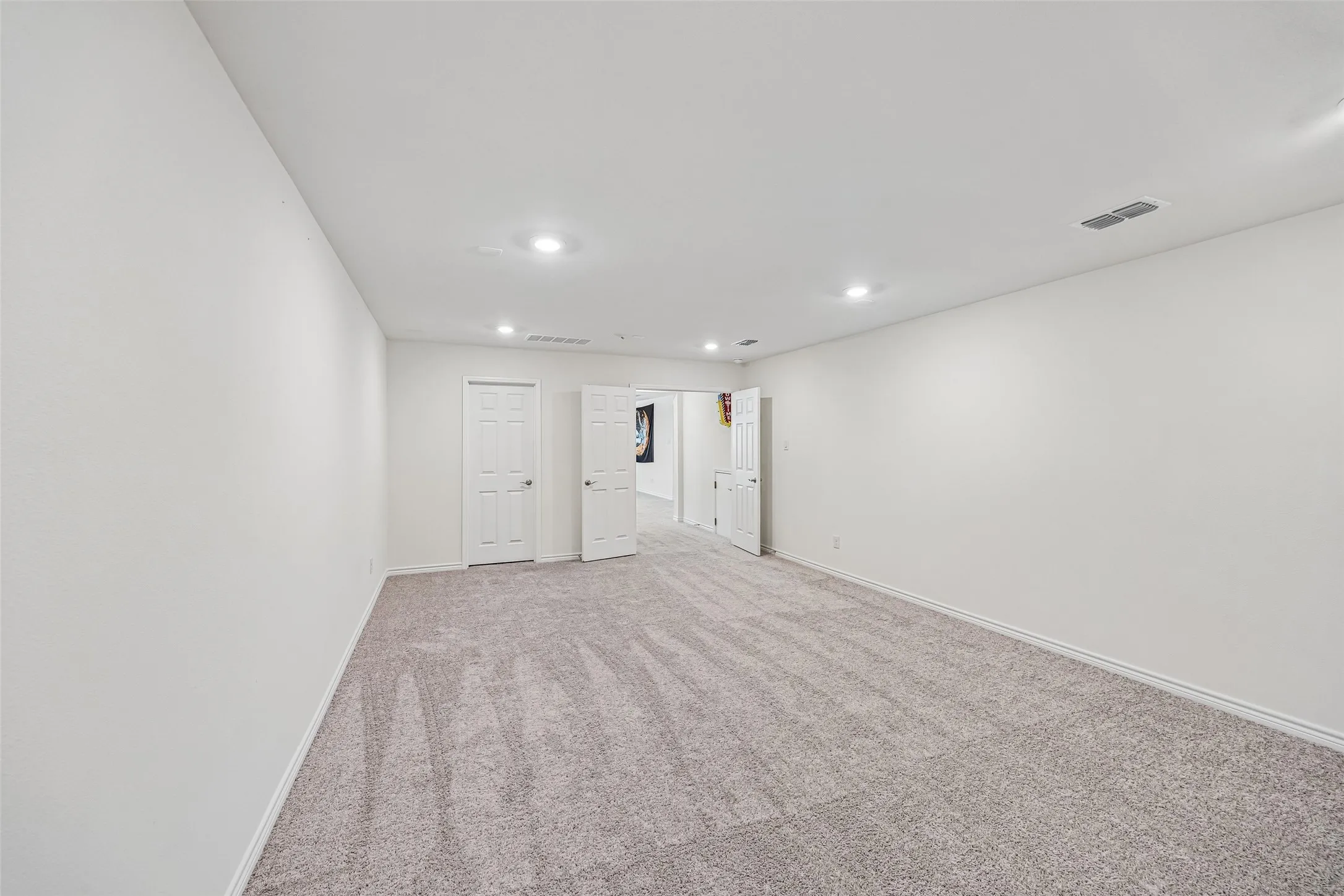 Single Family Residence For Sale in Denton County , 944 Adair Drive, Aubrey, Texas 76227, 4 Bedrooms, 4 Bathrooms, 2 Garage spaces, 3,378 Sqft, built in 2023, Price $490,000, mls#21308763, Real Estate Agent in Aubrey, Homes For Sale in Denton county, Homes For Sale in Aubrey, Realtor in Aubrey Texas, Real Estate Brokerage Independent Realty Texas, Luminita Cordes Realtor