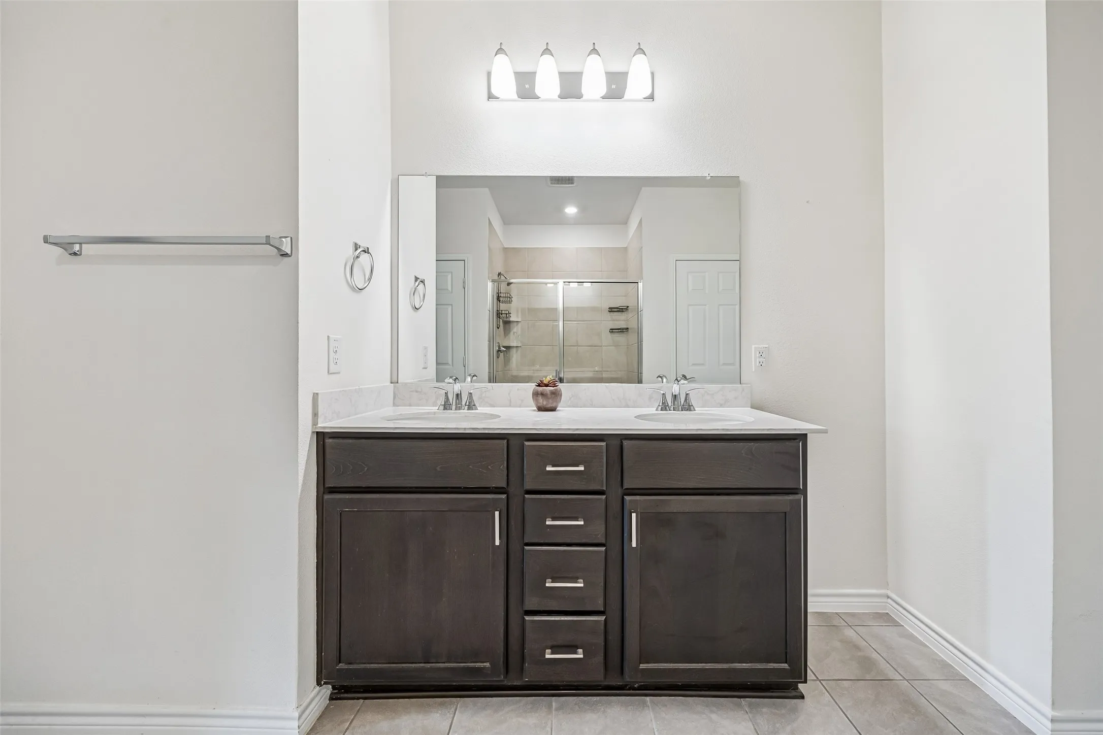 Single Family Residence For Sale in Denton County , 944 Adair Drive, Aubrey, Texas 76227, 4 Bedrooms, 4 Bathrooms, 2 Garage spaces, 3,378 Sqft, built in 2023, Price $490,000, mls#21308763, Real Estate Agent in Aubrey, Homes For Sale in Denton county, Homes For Sale in Aubrey, Realtor in Aubrey Texas, Real Estate Brokerage Independent Realty Texas, Luminita Cordes Realtor
