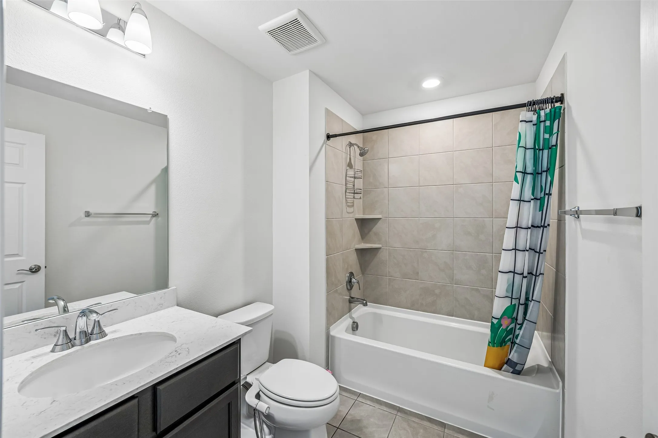 Single Family Residence For Sale in Denton County , 944 Adair Drive, Aubrey, Texas 76227, 4 Bedrooms, 4 Bathrooms, 2 Garage spaces, 3,378 Sqft, built in 2023, Price $490,000, mls#21308763, Real Estate Agent in Aubrey, Homes For Sale in Denton county, Homes For Sale in Aubrey, Realtor in Aubrey Texas, Real Estate Brokerage Independent Realty Texas, Luminita Cordes Realtor