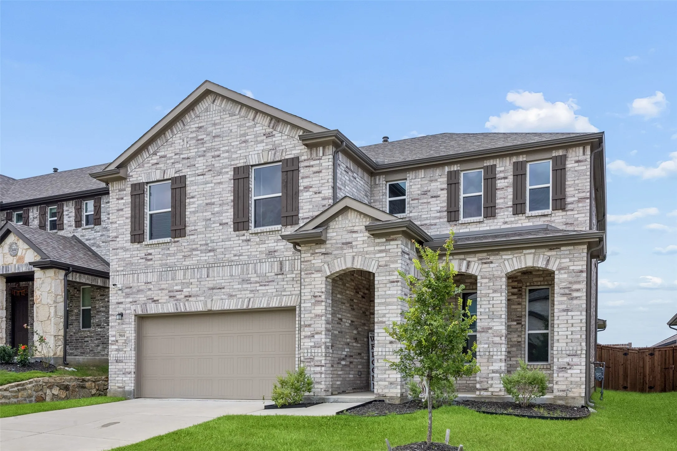 Single Family Residence For Sale in Denton County , 944 Adair Drive, Aubrey, Texas 76227, 4 Bedrooms, 4 Bathrooms, 2 Garage spaces, 3,378 Sqft, built in 2023, Price $490,000, mls#21308763, Real Estate Agent in Aubrey, Homes For Sale in Denton county, Homes For Sale in Aubrey, Realtor in Aubrey Texas, Real Estate Brokerage Independent Realty Texas, Luminita Cordes Realtor