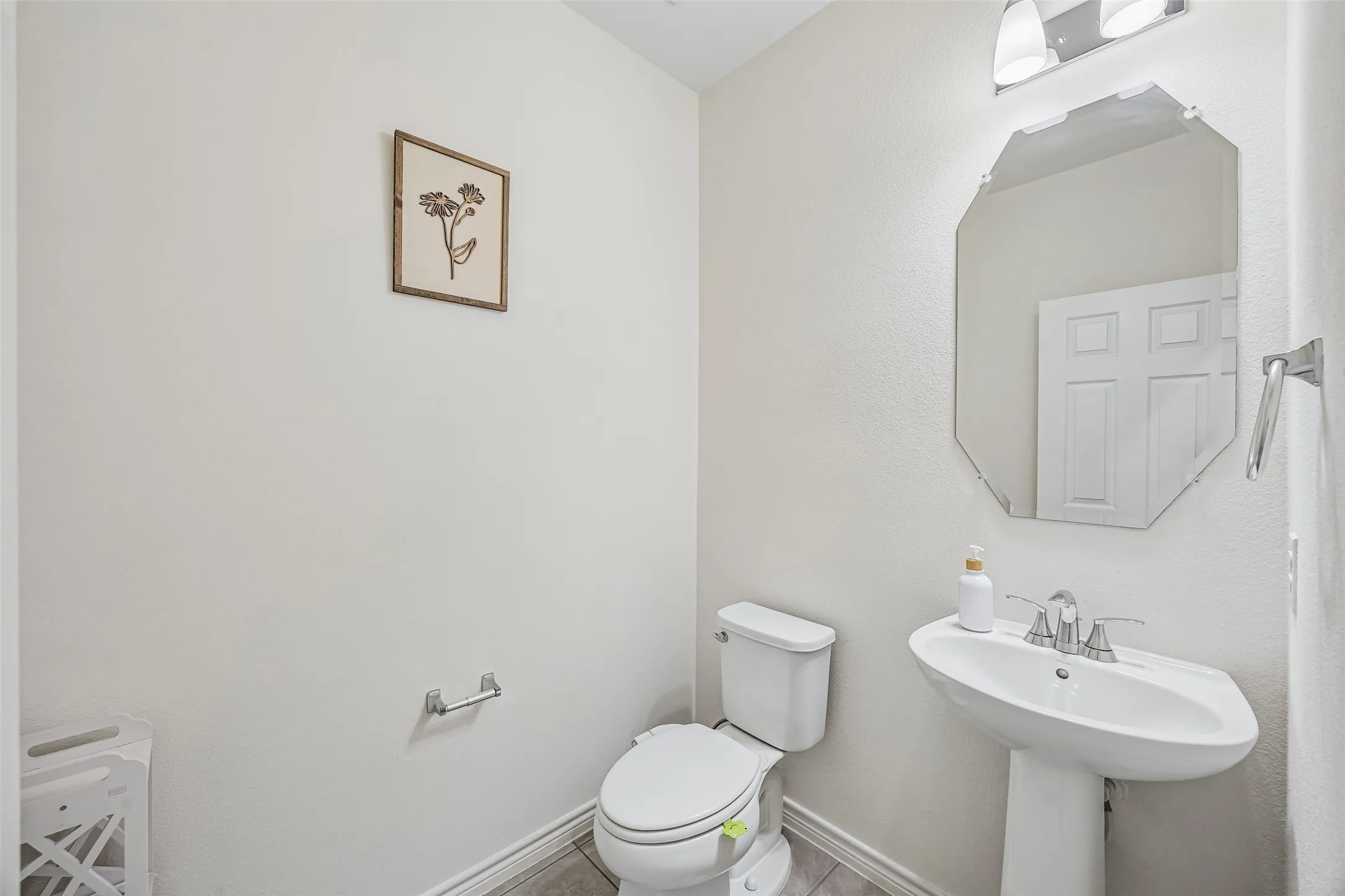 Single Family Residence For Sale in Denton County , 944 Adair Drive, Aubrey, Texas 76227, 4 Bedrooms, 4 Bathrooms, 2 Garage spaces, 3,378 Sqft, built in 2023, Price $490,000, mls#21308763, Real Estate Agent in Aubrey, Homes For Sale in Denton county, Homes For Sale in Aubrey, Realtor in Aubrey Texas, Real Estate Brokerage Independent Realty Texas, Luminita Cordes Realtor