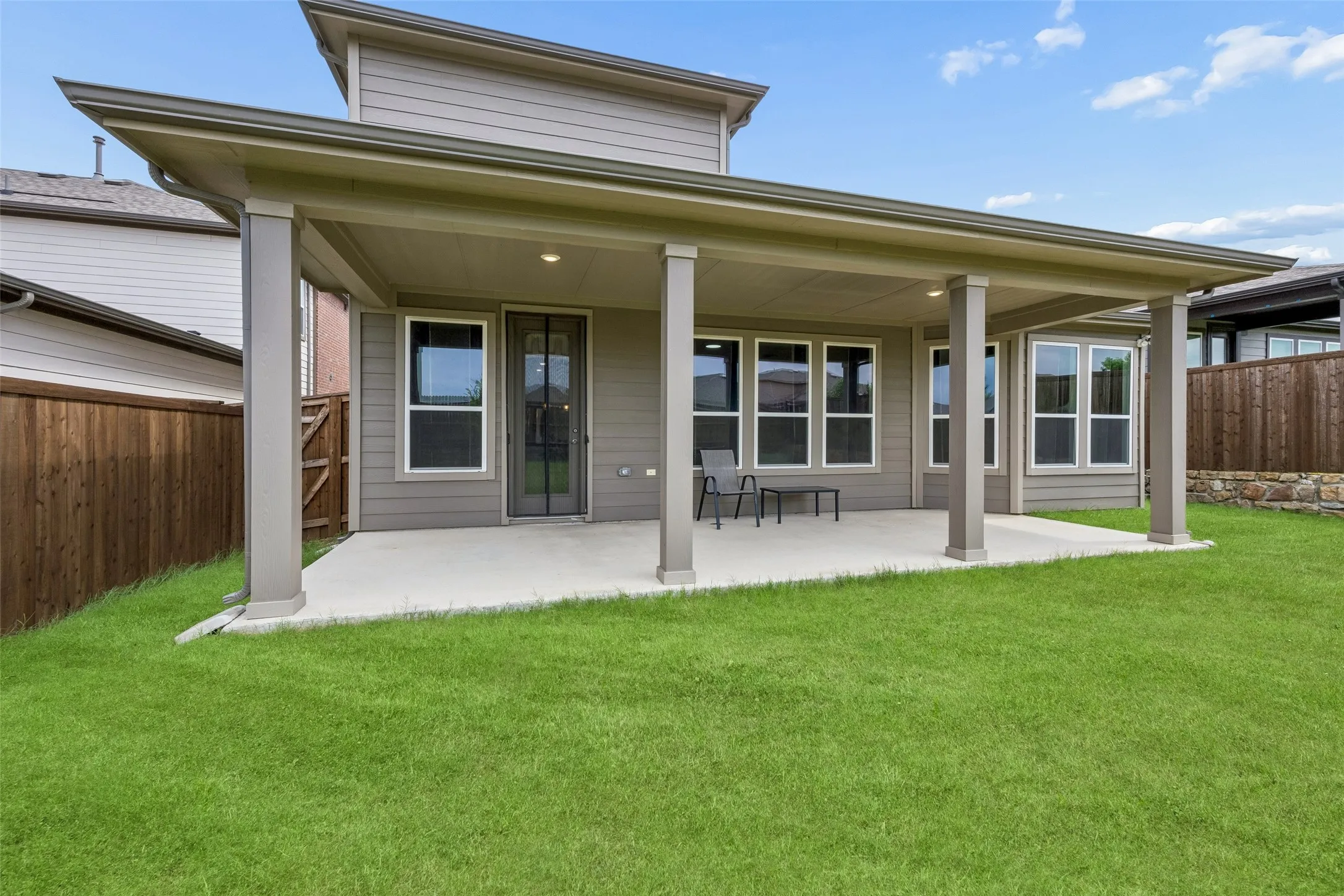 Single Family Residence For Sale in Denton County , 944 Adair Drive, Aubrey, Texas 76227, 4 Bedrooms, 4 Bathrooms, 2 Garage spaces, 3,378 Sqft, built in 2023, Price $490,000, mls#21308763, Real Estate Agent in Aubrey, Homes For Sale in Denton county, Homes For Sale in Aubrey, Realtor in Aubrey Texas, Real Estate Brokerage Independent Realty Texas, Luminita Cordes Realtor
