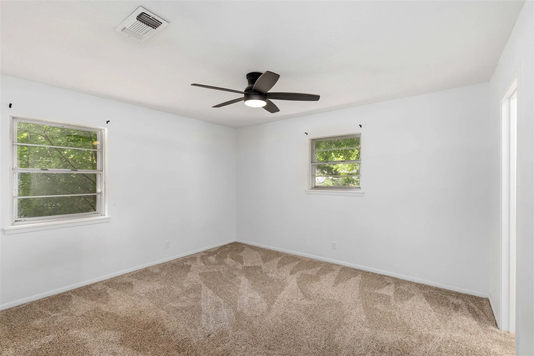 Single Family Residence For Sale in Brown County , 2403 Monticello Street, Brownwood, Texas 76801, 3 Bedroom, 2 Bathroom, 2 Garage spaces, 1,485 Sqft, built in 1972, mls#21312566, Real Estate Agent in Brownwood, Homes For Sale in Brown county, Homes For Sale in Brownwood, Realtor in Brownwood Texas, Real Estate Brokerage Independent Realty Texas, Luminita Cordes Realtor