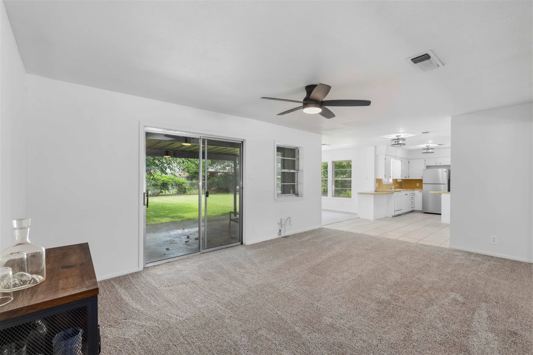 Single Family Residence For Sale in Brown County , 2403 Monticello Street, Brownwood, Texas 76801, 3 Bedroom, 2 Bathroom, 2 Garage spaces, 1,485 Sqft, built in 1972, mls#21312566, Real Estate Agent in Brownwood, Homes For Sale in Brown county, Homes For Sale in Brownwood, Realtor in Brownwood Texas, Real Estate Brokerage Independent Realty Texas, Luminita Cordes Realtor