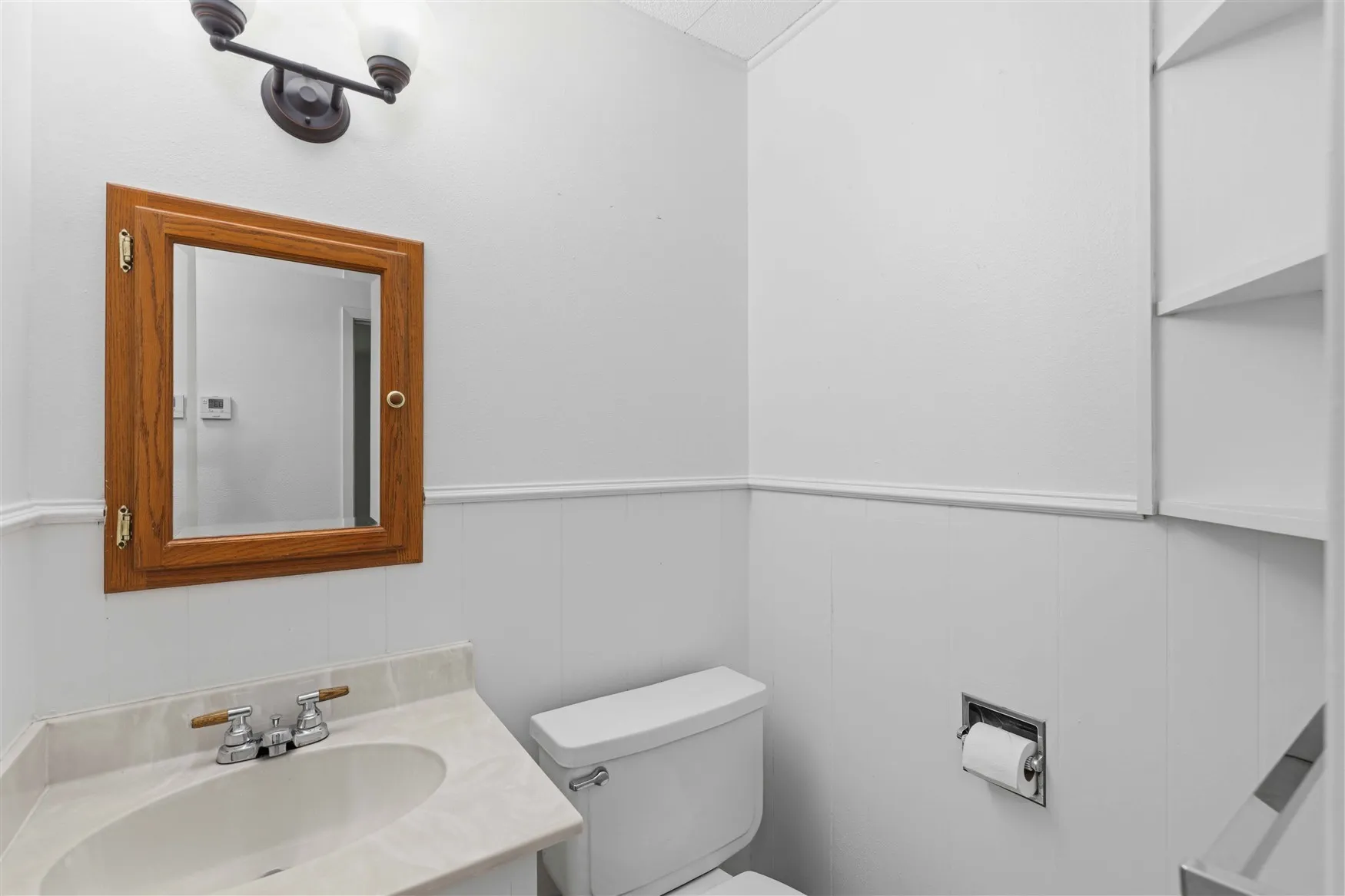 Single Family Residence For Sale in Brown County , 2403 Monticello Street, Brownwood, Texas 76801, 3 Bedroom, 2 Bathroom, 2 Garage spaces, 1,485 Sqft, built in 1972, mls#21312566, Real Estate Agent in Brownwood, Homes For Sale in Brown county, Homes For Sale in Brownwood, Realtor in Brownwood Texas, Real Estate Brokerage Independent Realty Texas, Luminita Cordes Realtor