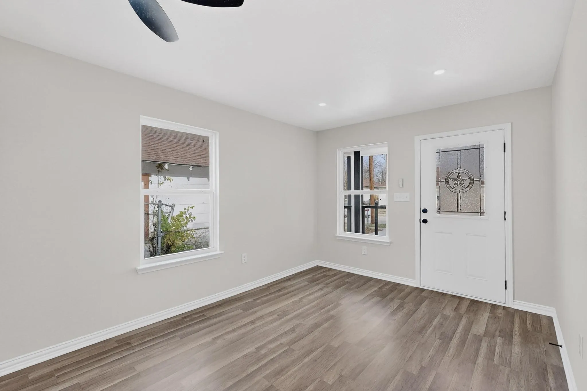 Single Family Residence For Sale in Dallas County , 1541 Caldwell Street, Dallas, Texas 75223, 4 Bedroom, 2 Bathroom, Garage spaces, 1,303 Sqft, built in 2025, mls#21312608, Real Estate Agent in Dallas, Homes For Sale in Dallas county, Homes For Sale in Dallas, Realtor in Dallas Texas, Real Estate Brokerage Independent Realty Texas, Luminita Cordes Realtor