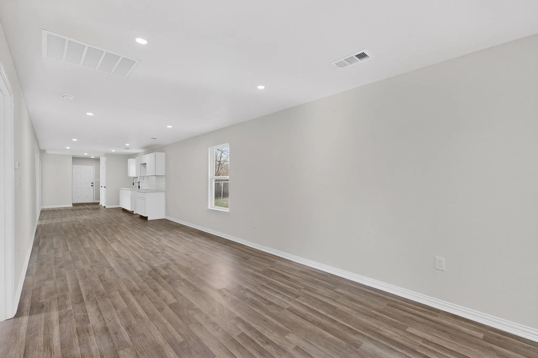 Single Family Residence For Sale in Dallas County , 1541 Caldwell Street, Dallas, Texas 75223, 4 Bedroom, 2 Bathroom, Garage spaces, 1,303 Sqft, built in 2025, mls#21312608, Real Estate Agent in Dallas, Homes For Sale in Dallas county, Homes For Sale in Dallas, Realtor in Dallas Texas, Real Estate Brokerage Independent Realty Texas, Luminita Cordes Realtor