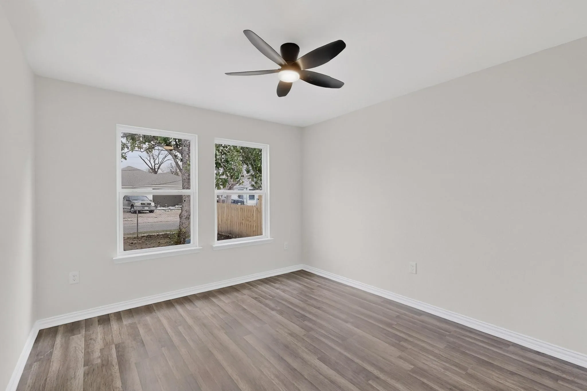 Single Family Residence For Sale in Dallas County , 1541 Caldwell Street, Dallas, Texas 75223, 4 Bedroom, 2 Bathroom, Garage spaces, 1,303 Sqft, built in 2025, mls#21312608, Real Estate Agent in Dallas, Homes For Sale in Dallas county, Homes For Sale in Dallas, Realtor in Dallas Texas, Real Estate Brokerage Independent Realty Texas, Luminita Cordes Realtor