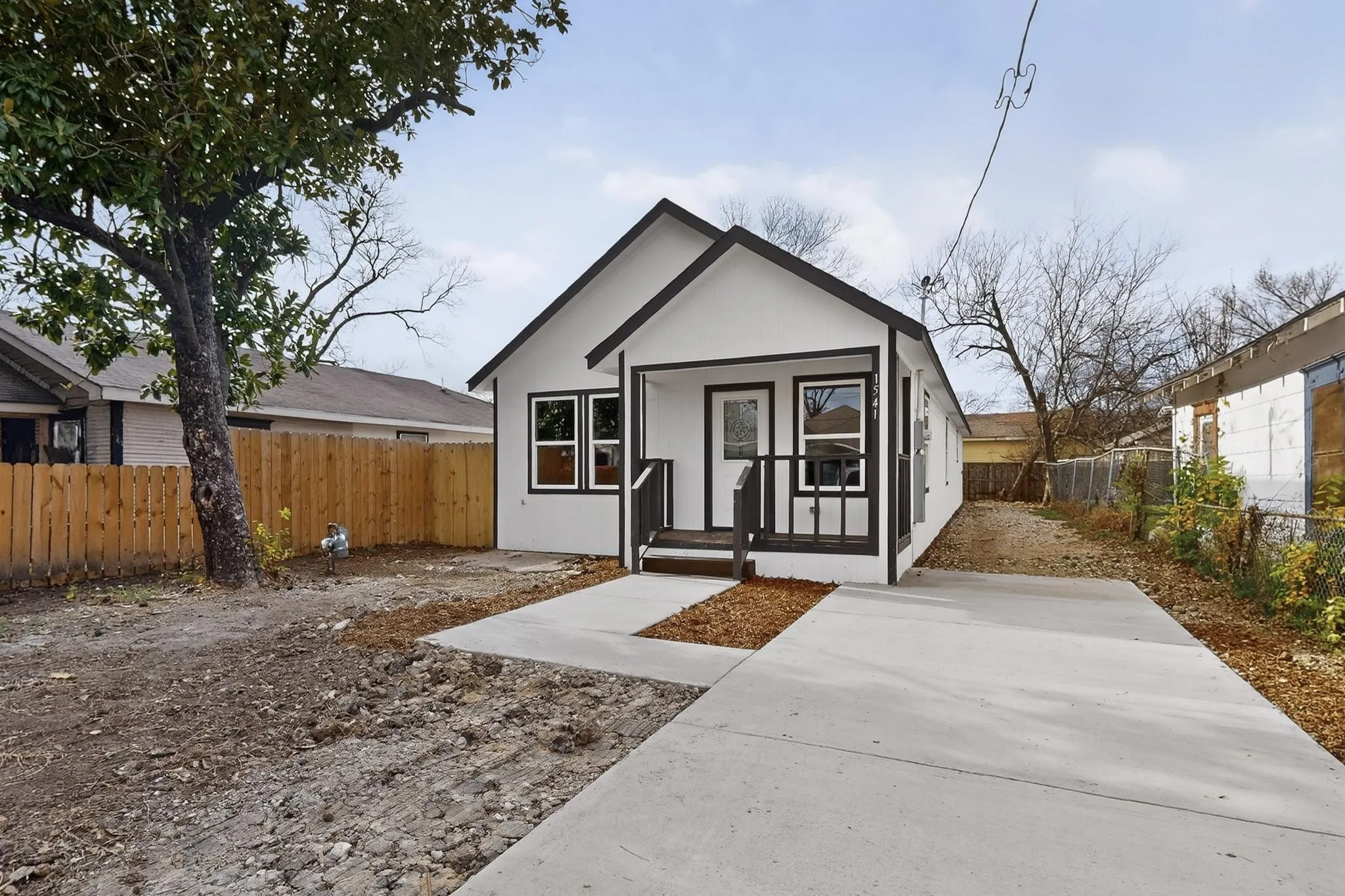 Single Family Residence For Sale in Dallas County , 1541 Caldwell Street, Dallas, Texas 75223, 4 Bedroom, 2 Bathroom, Garage spaces, 1,303 Sqft, built in 2025, mls#21312608, Real Estate Agent in Dallas, Homes For Sale in Dallas county, Homes For Sale in Dallas, Realtor in Dallas Texas, Real Estate Brokerage Independent Realty Texas, Luminita Cordes Realtor