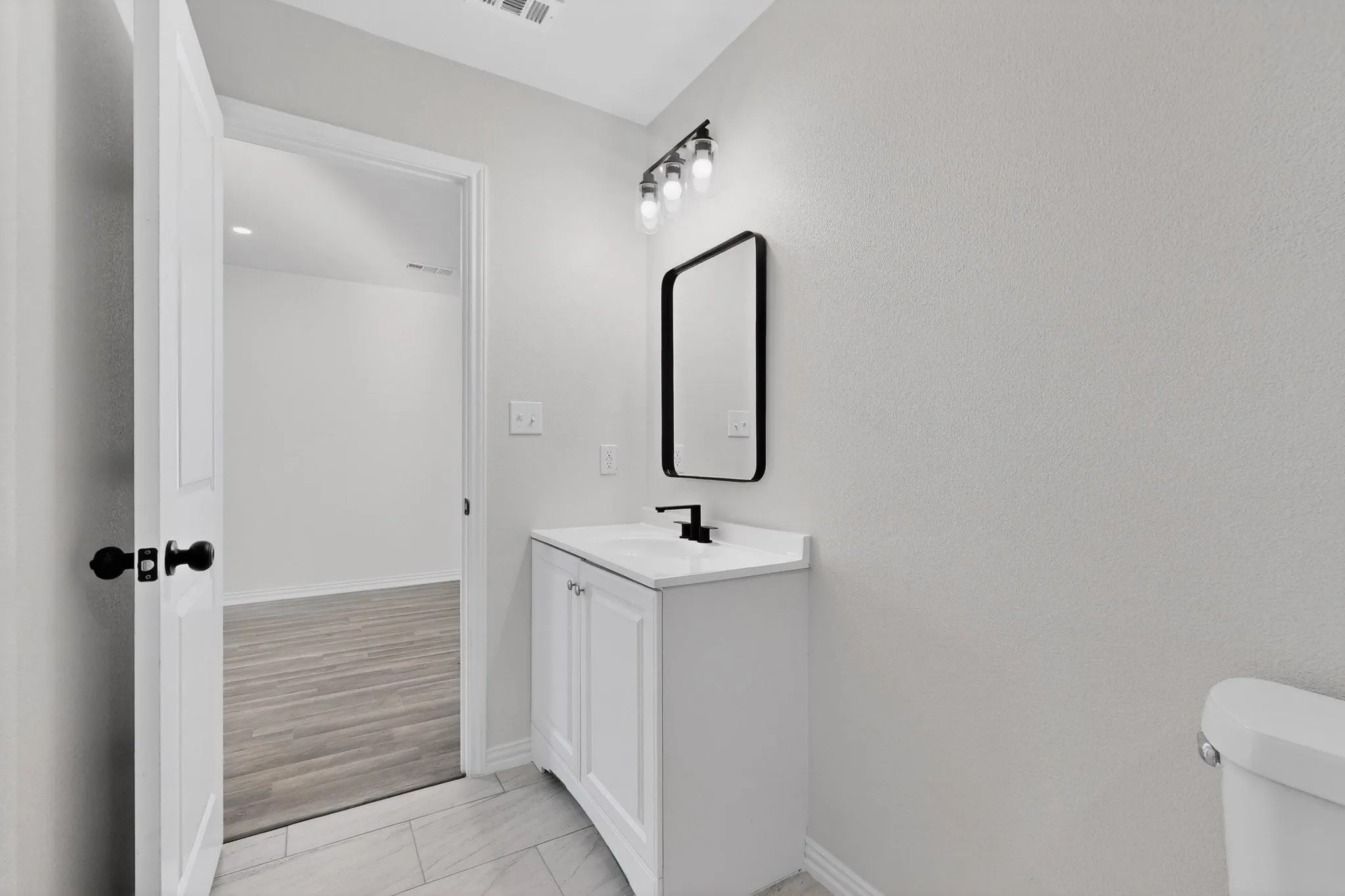 Single Family Residence For Sale in Dallas County , 1541 Caldwell Street, Dallas, Texas 75223, 4 Bedroom, 2 Bathroom, Garage spaces, 1,303 Sqft, built in 2025, mls#21312608, Real Estate Agent in Dallas, Homes For Sale in Dallas county, Homes For Sale in Dallas, Realtor in Dallas Texas, Real Estate Brokerage Independent Realty Texas, Luminita Cordes Realtor