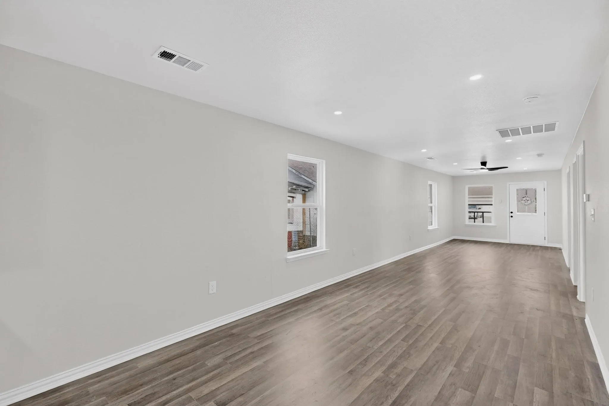Single Family Residence For Sale in Dallas County , 1541 Caldwell Street, Dallas, Texas 75223, 4 Bedroom, 2 Bathroom, Garage spaces, 1,303 Sqft, built in 2025, mls#21312608, Real Estate Agent in Dallas, Homes For Sale in Dallas county, Homes For Sale in Dallas, Realtor in Dallas Texas, Real Estate Brokerage Independent Realty Texas, Luminita Cordes Realtor