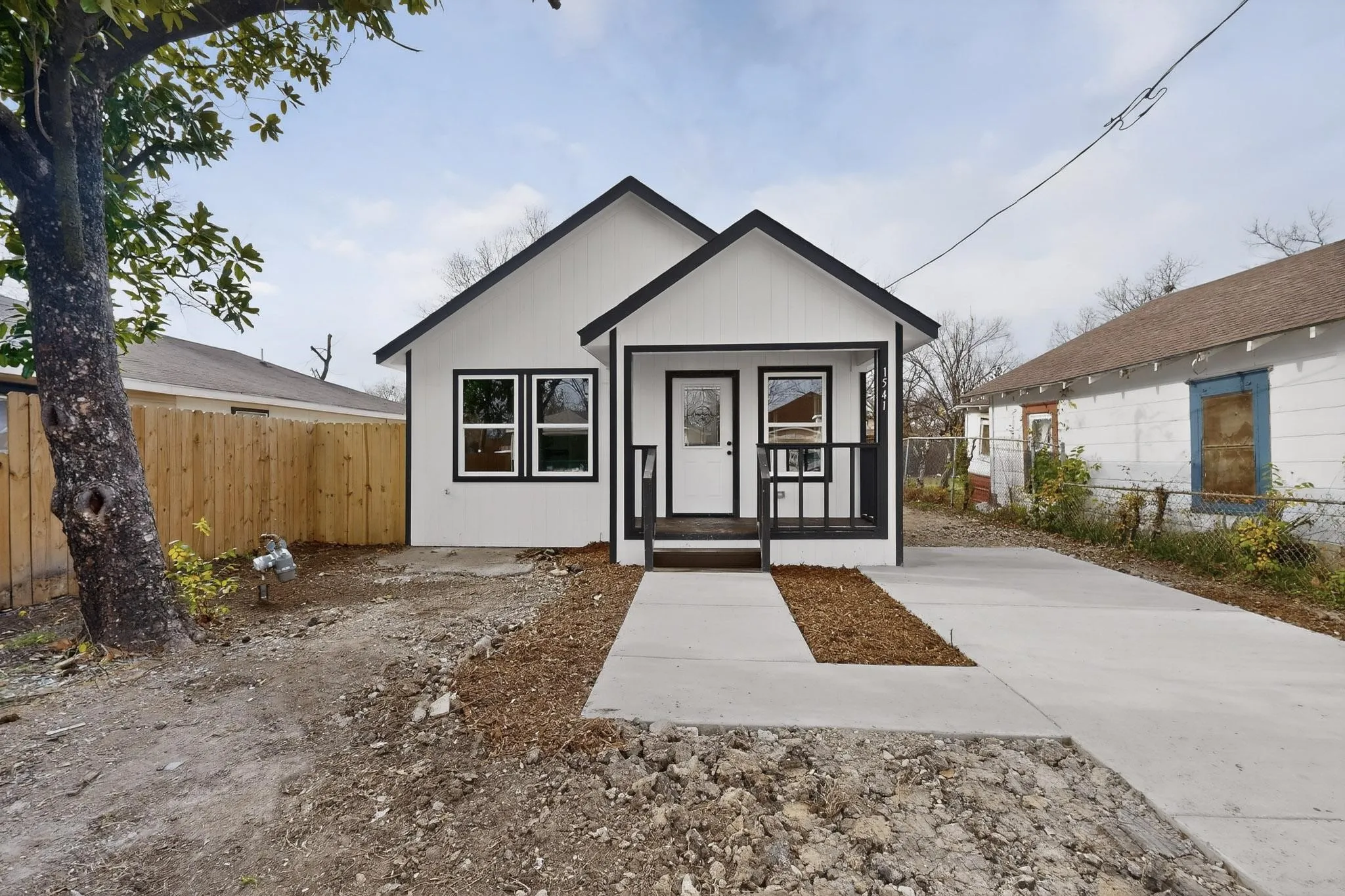 Single Family Residence For Sale in Dallas County , 1541 Caldwell Street, Dallas, Texas 75223, 4 Bedroom, 2 Bathroom, Garage spaces, 1,303 Sqft, built in 2025, mls#21312608, Real Estate Agent in Dallas, Homes For Sale in Dallas county, Homes For Sale in Dallas, Realtor in Dallas Texas, Real Estate Brokerage Independent Realty Texas, Luminita Cordes Realtor