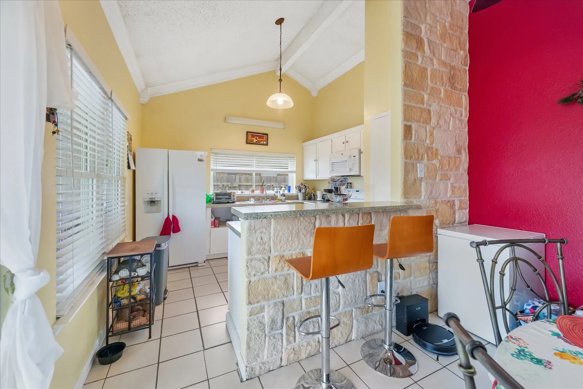 Single Family Residence For Sale in Dallas County , 3030 Meadow Creek Court, Grand Prairie, Texas 75052, 3 Bedroom, 2 Bathroom, 2 Garage spaces, 1,451 Sqft, built in 1983, mls#21312614, Real Estate Agent in Grand Prairie, Homes For Sale in Dallas county, Homes For Sale in Grand Prairie, Realtor in Grand Prairie Texas, Real Estate Brokerage Independent Realty Texas, Luminita Cordes Realtor