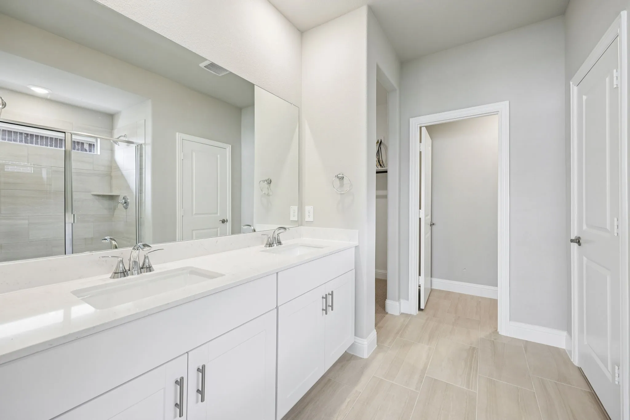 Photo is not of the actual home, but is an inspirational photo of builder’s model home and may depict options, furnishings, and/or decorator features that are not included.