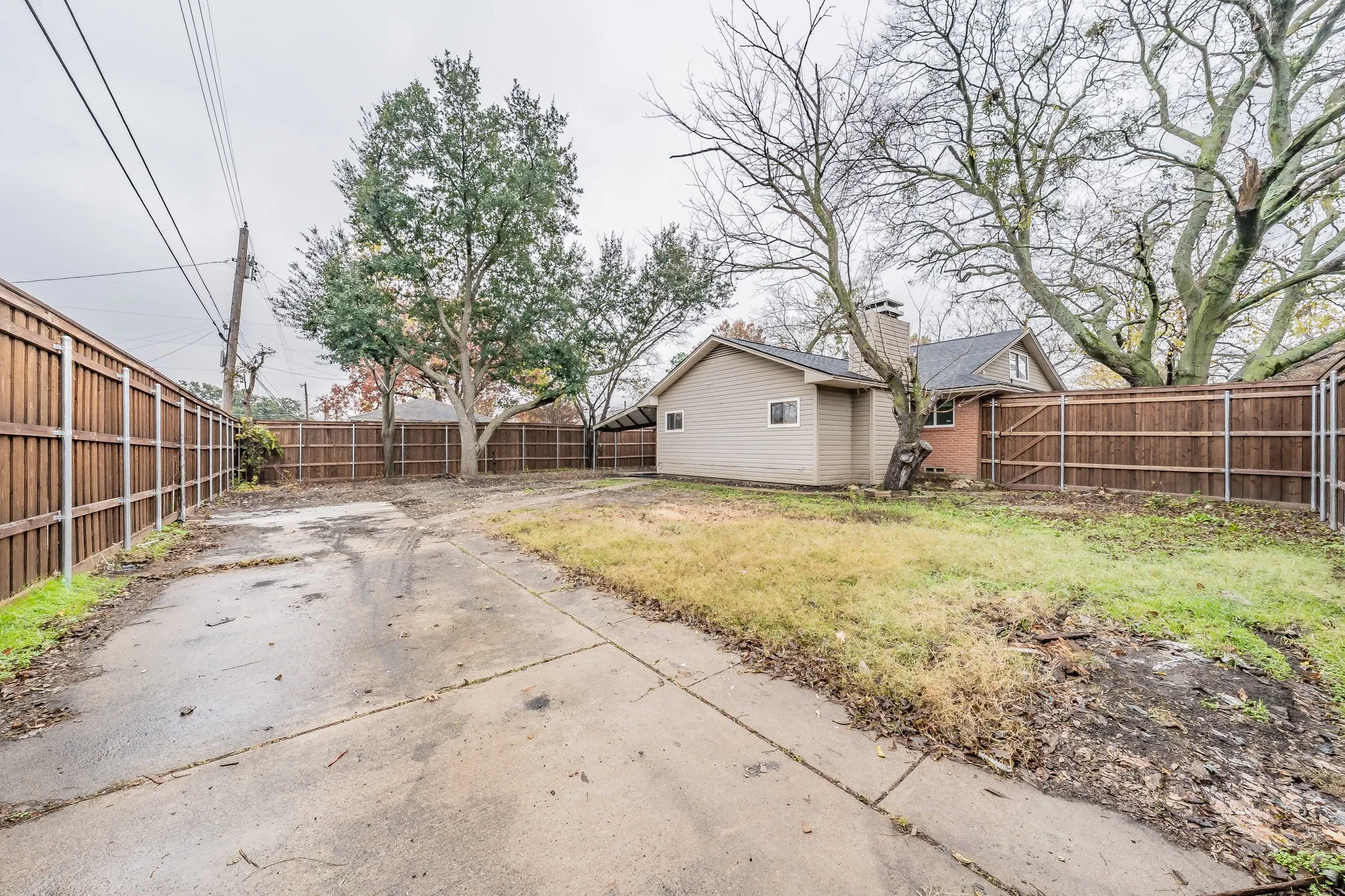 Single Family Residence For Sale in Dallas County , 4518 Live Oak Drive, Mesquite, Texas 75150, 3 Bedroom, 2 Bathroom, 2 Garage spaces, 1,732 Sqft, built in 1961, mls#21312504, Real Estate Agent in Mesquite, Homes For Sale in Dallas county, Homes For Sale in Mesquite, Realtor in Mesquite Texas, Real Estate Brokerage Independent Realty Texas, Luminita Cordes Realtor