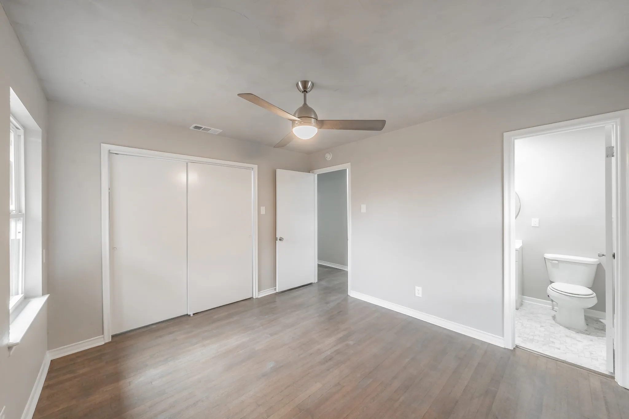 Single Family Residence For Sale in Dallas County , 4518 Live Oak Drive, Mesquite, Texas 75150, 3 Bedroom, 2 Bathroom, 2 Garage spaces, 1,732 Sqft, built in 1961, mls#21312504, Real Estate Agent in Mesquite, Homes For Sale in Dallas county, Homes For Sale in Mesquite, Realtor in Mesquite Texas, Real Estate Brokerage Independent Realty Texas, Luminita Cordes Realtor